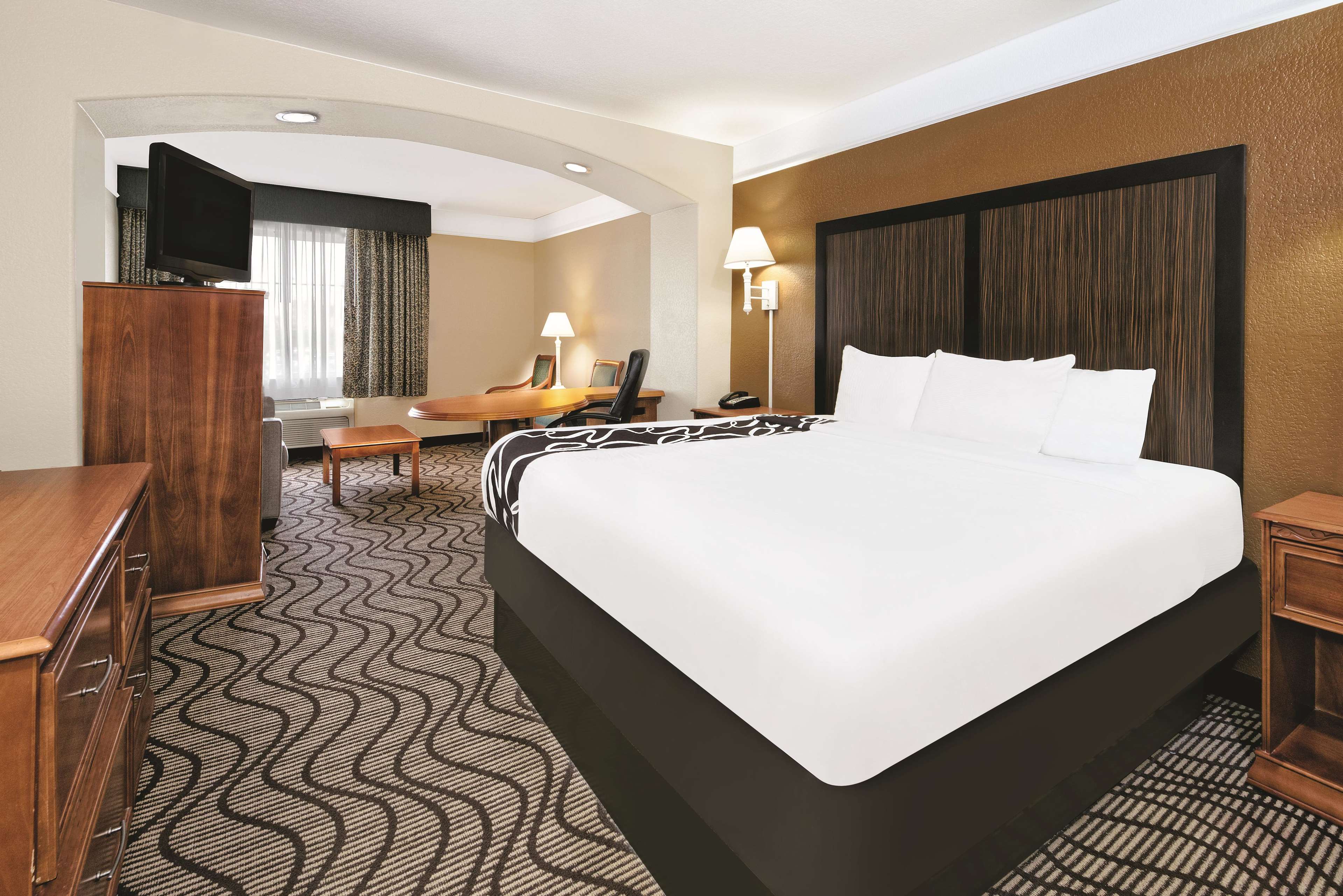 La Quinta Inn & Suites by Wyndham San Antonio N Stone Oak
