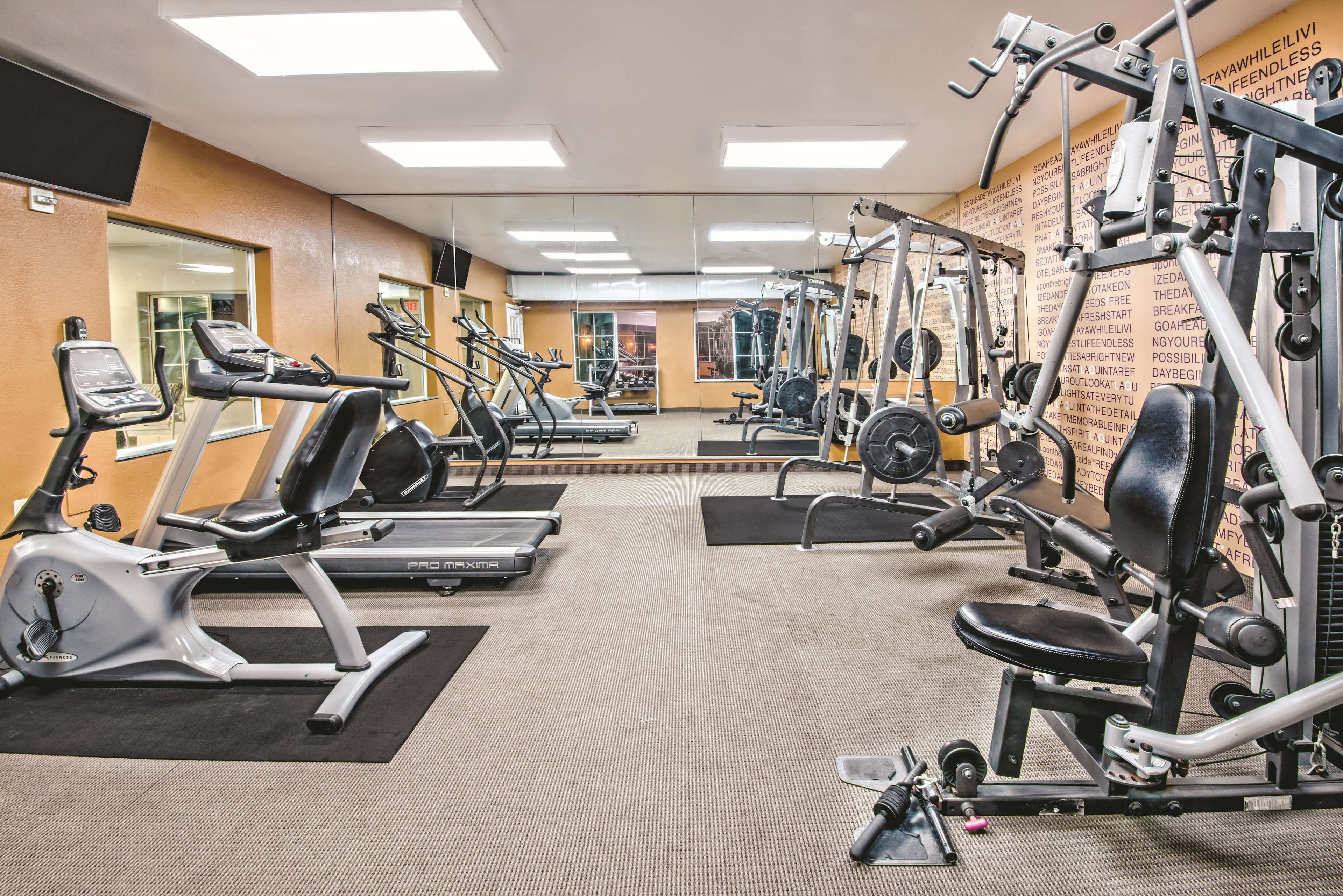 La Quinta Inn & Suites by Wyndham San Antonio N Stone Oak