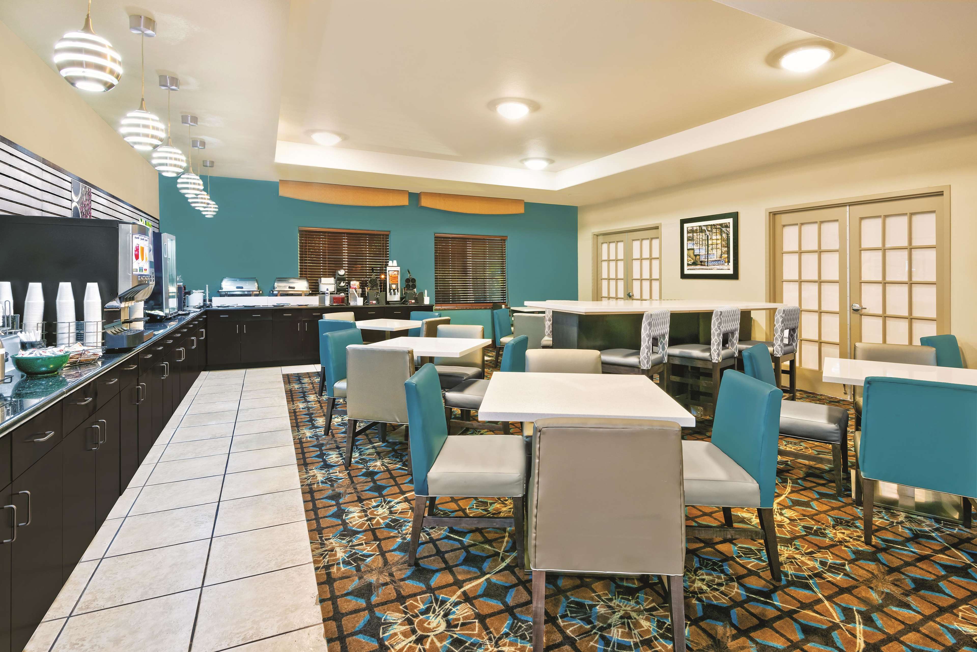 La Quinta Inn & Suites by Wyndham San Antonio N Stone Oak