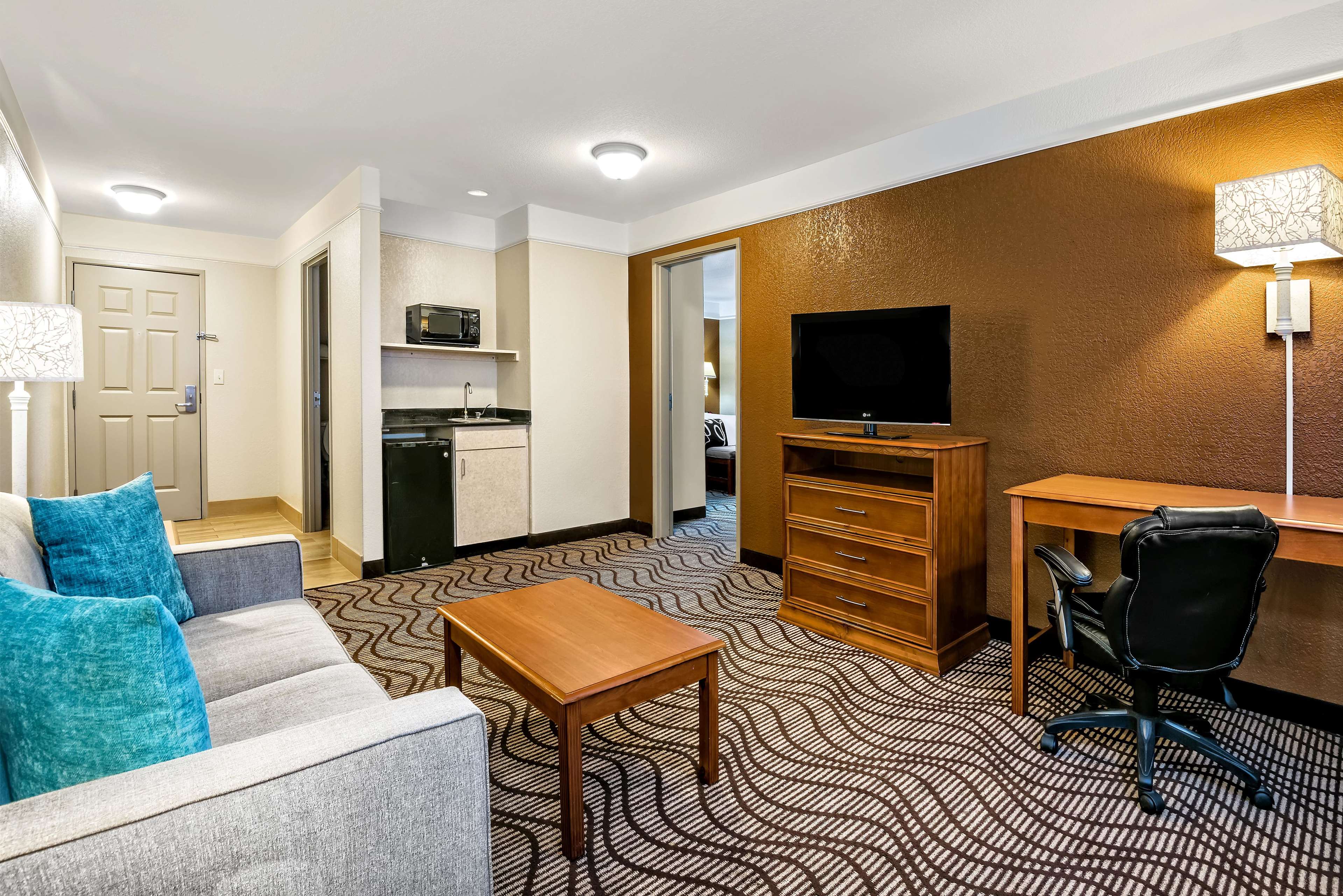 La Quinta Inn & Suites by Wyndham San Antonio N Stone Oak