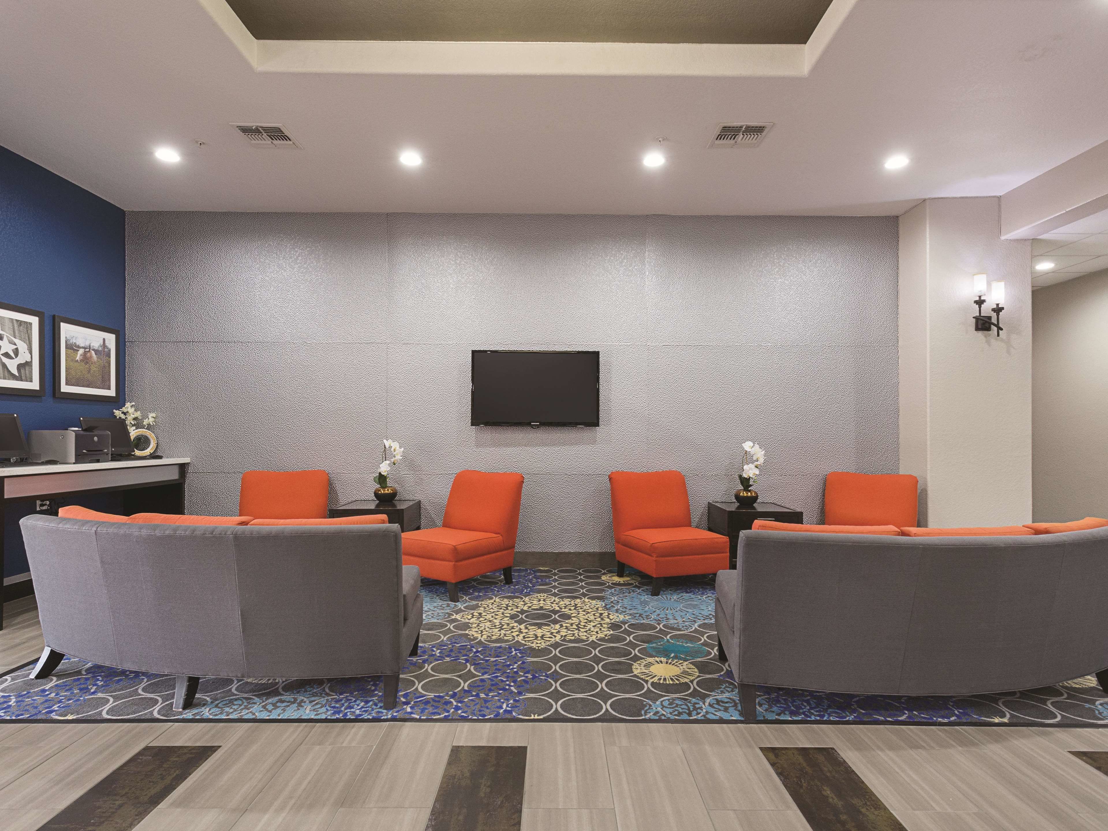 La Quinta Inn & Suites by Wyndham San Antonio Northwest