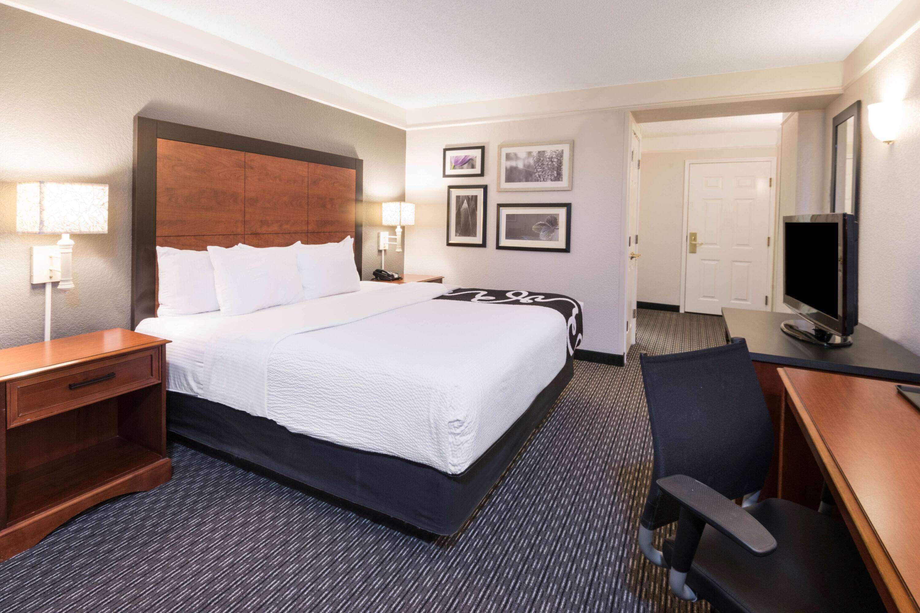 La Quinta Inn & Suites by Wyndham San Antonio Riverwalk