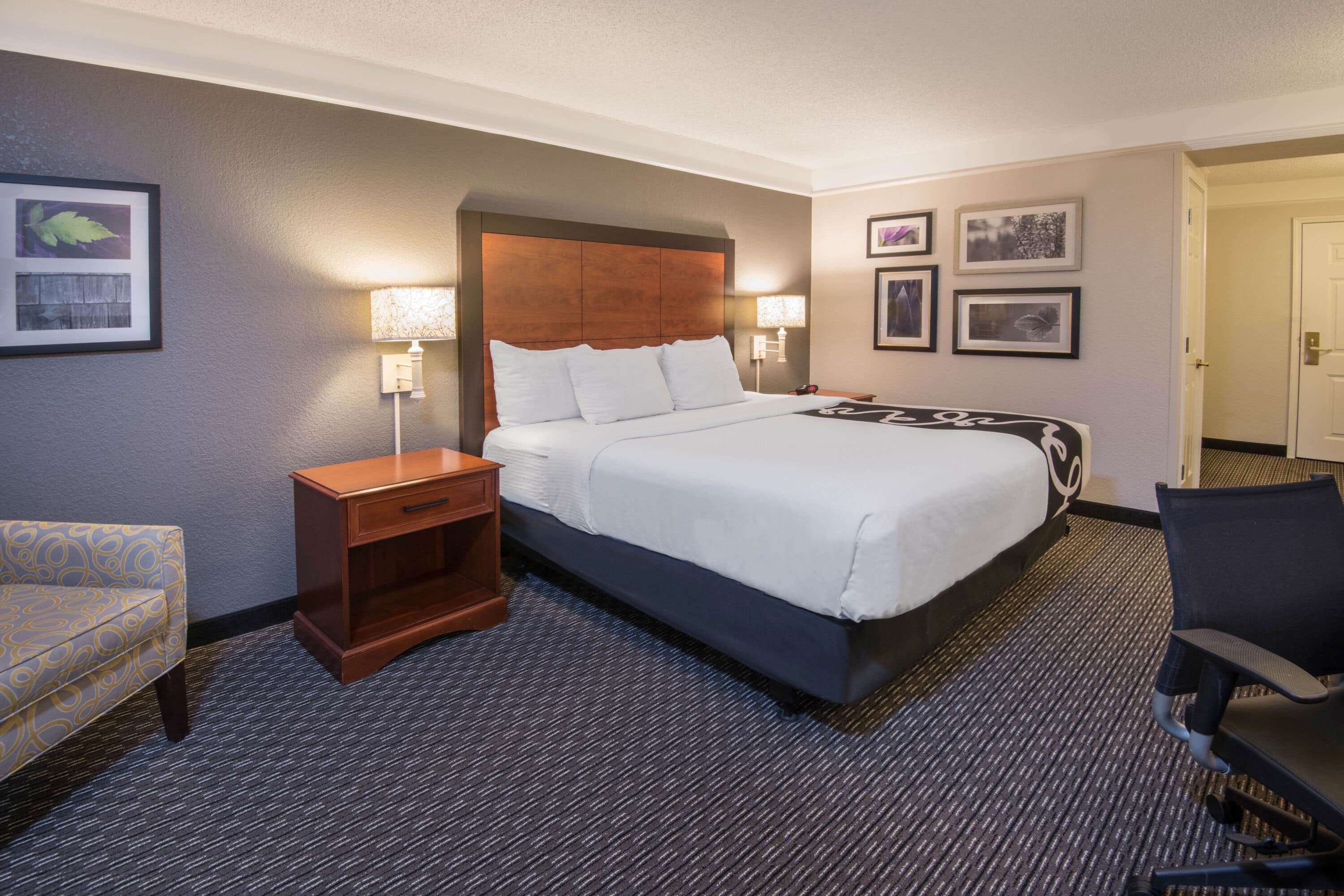 La Quinta Inn & Suites by Wyndham San Antonio Riverwalk