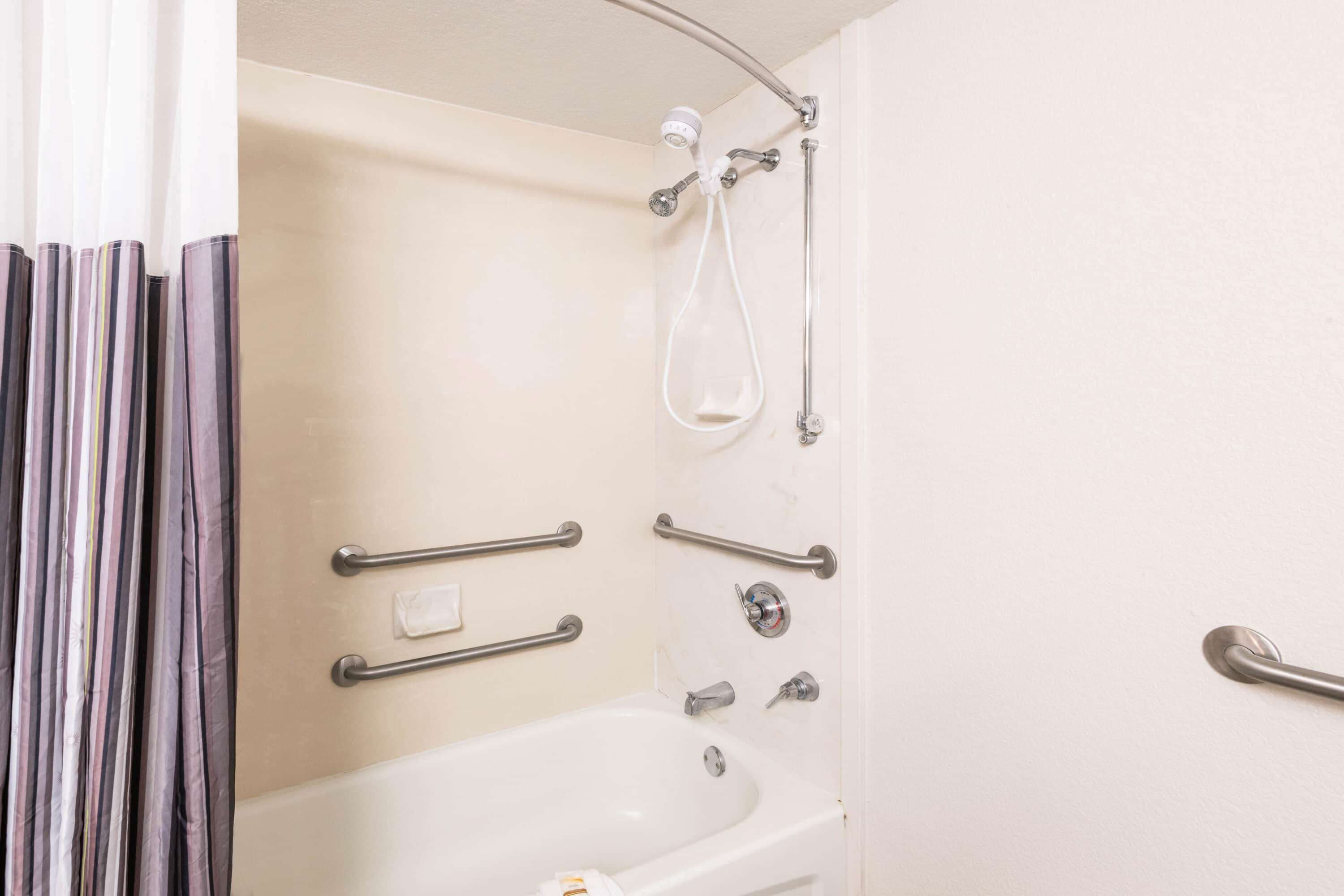 La Quinta Inn & Suites by Wyndham San Antonio Riverwalk