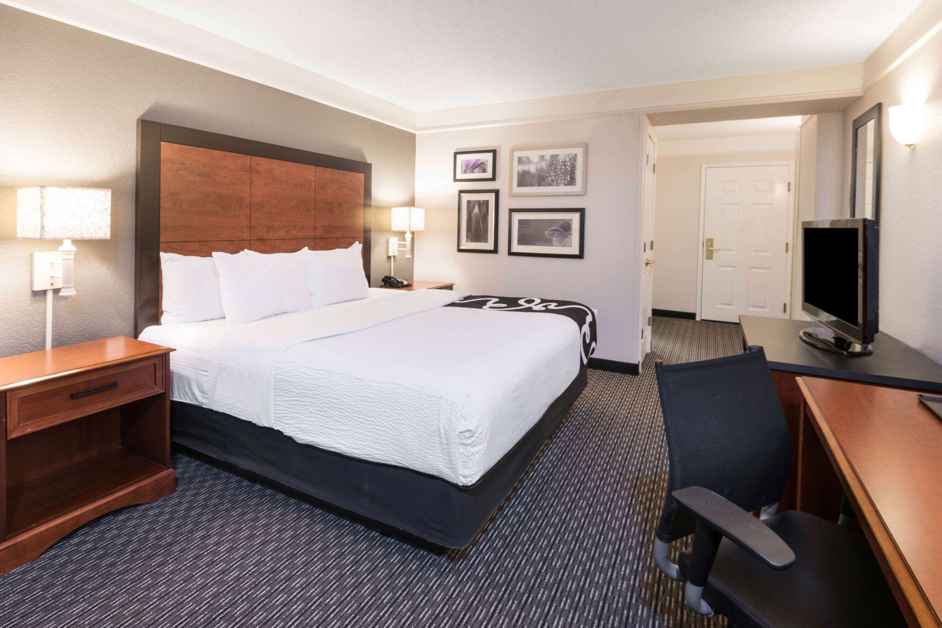 La Quinta Inn & Suites by Wyndham San Antonio Riverwalk