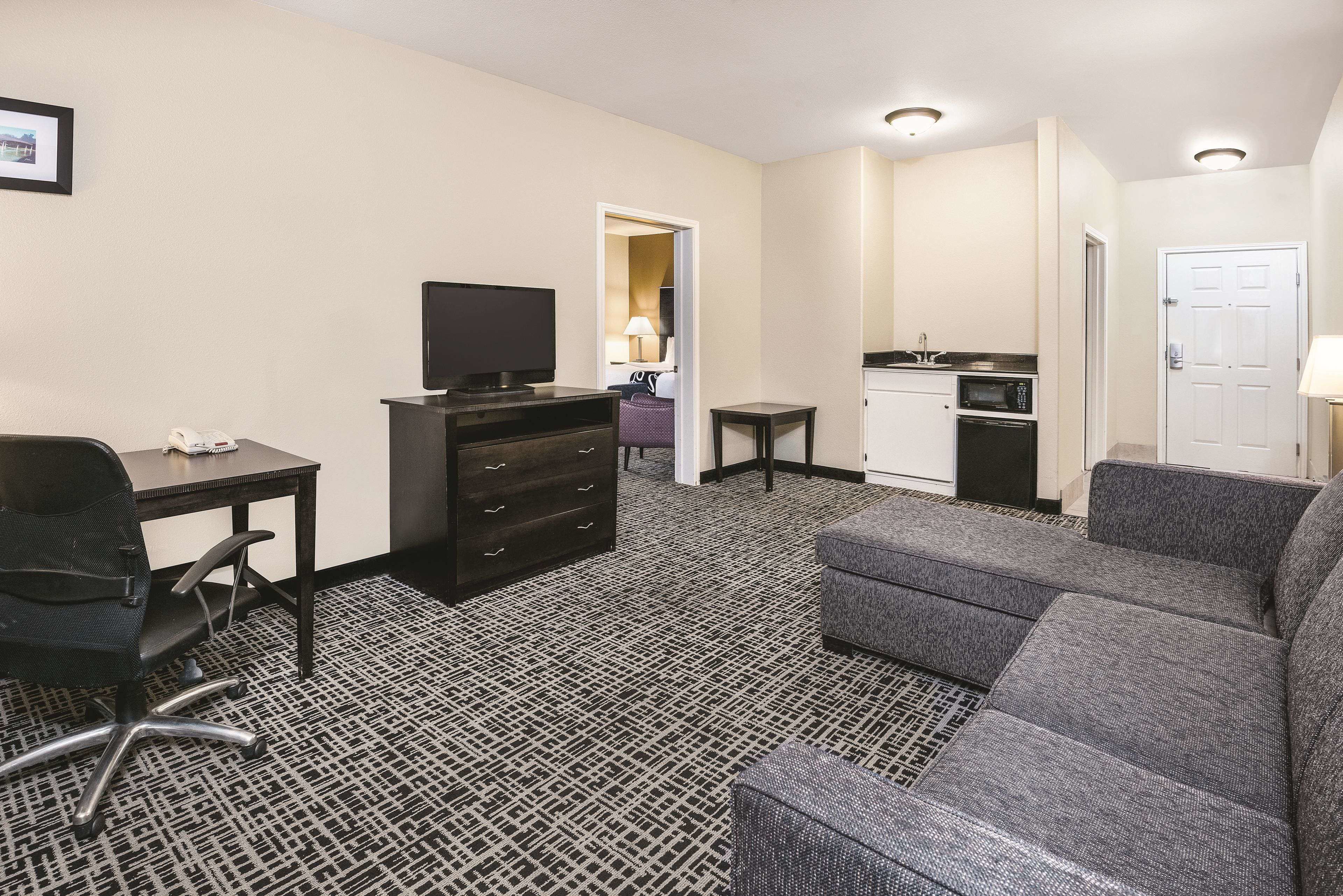 Spark by Hilton San Antonio Dominion