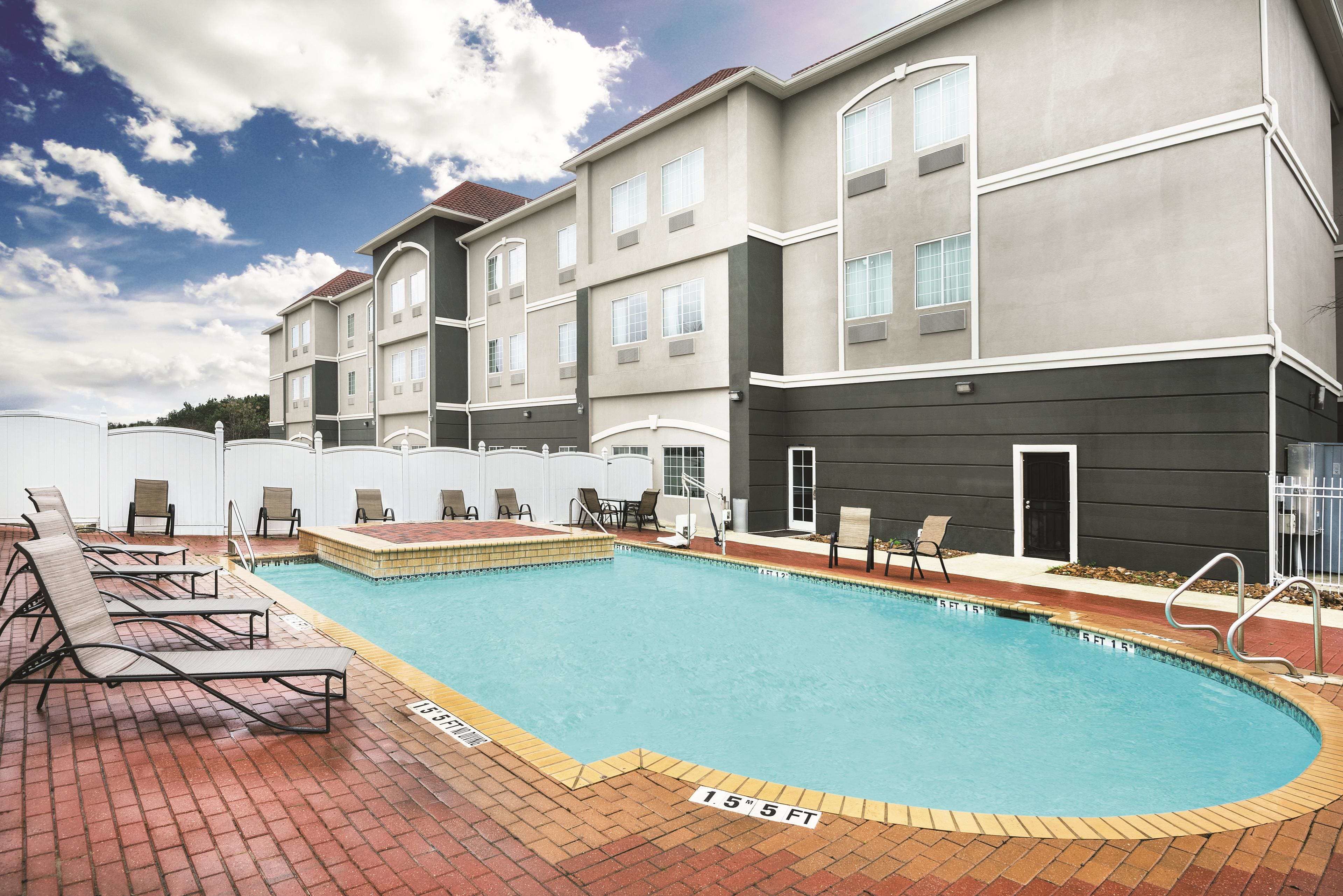 Spark by Hilton San Antonio Dominion