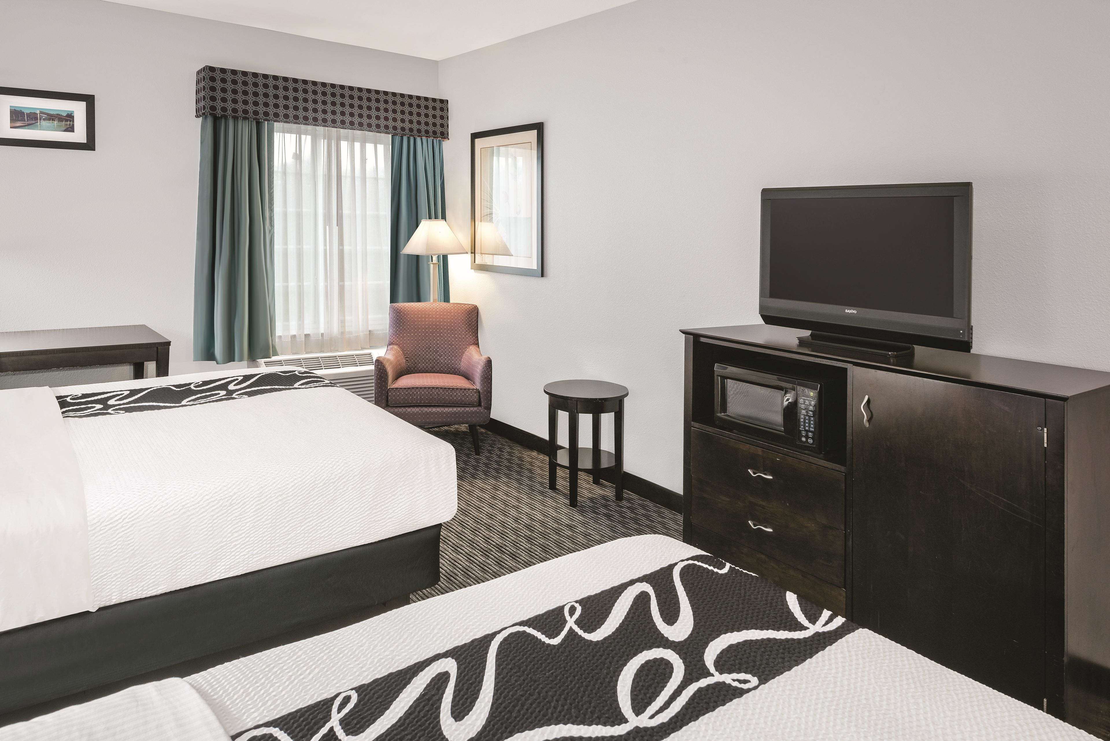 Spark by Hilton San Antonio Dominion