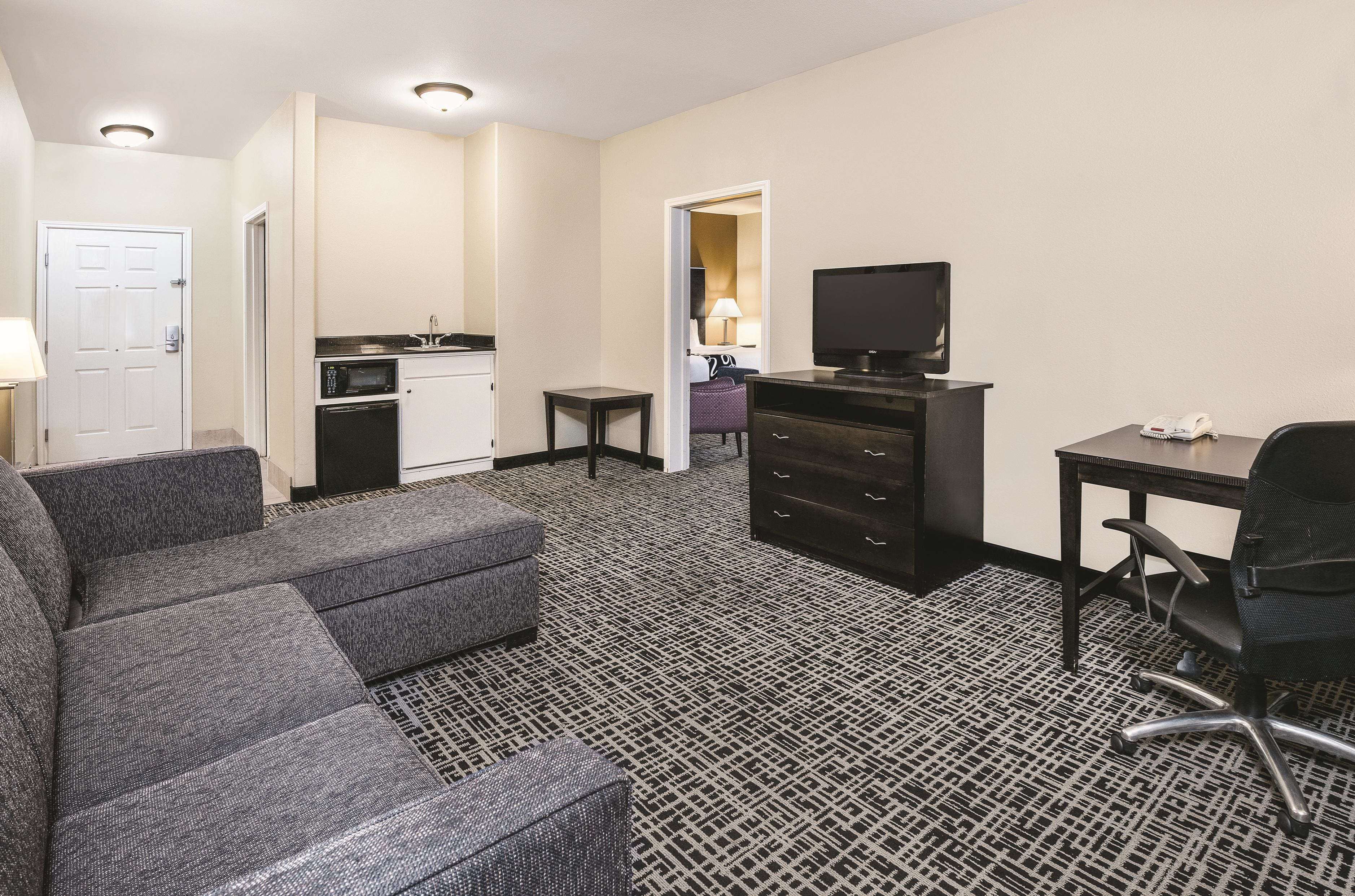 Spark by Hilton San Antonio Dominion