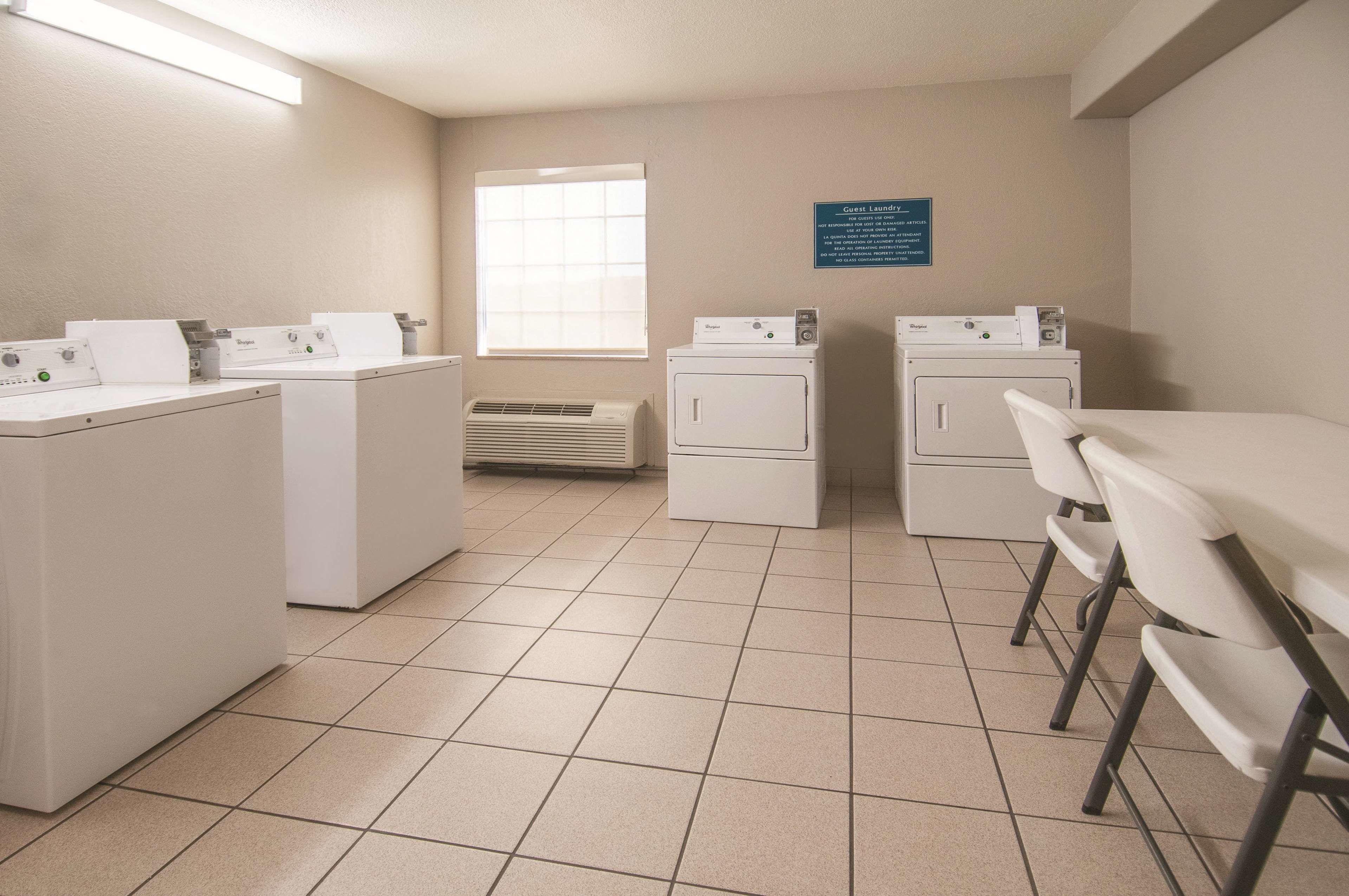 La Quinta Inn by Wyndham San Antonio Brooks City Base