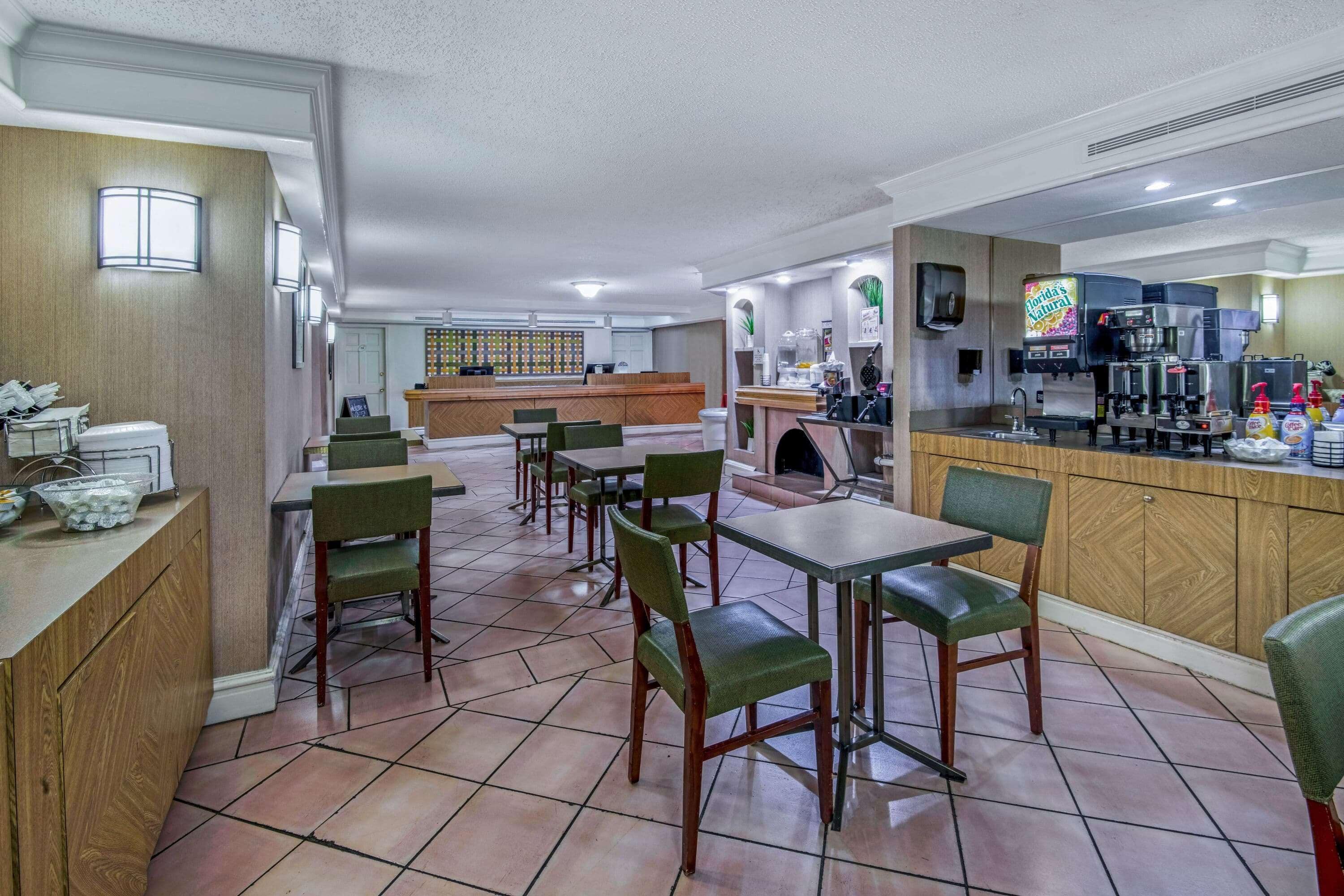 La Quinta Inn San Antonio I-35 N at Rittiman Road