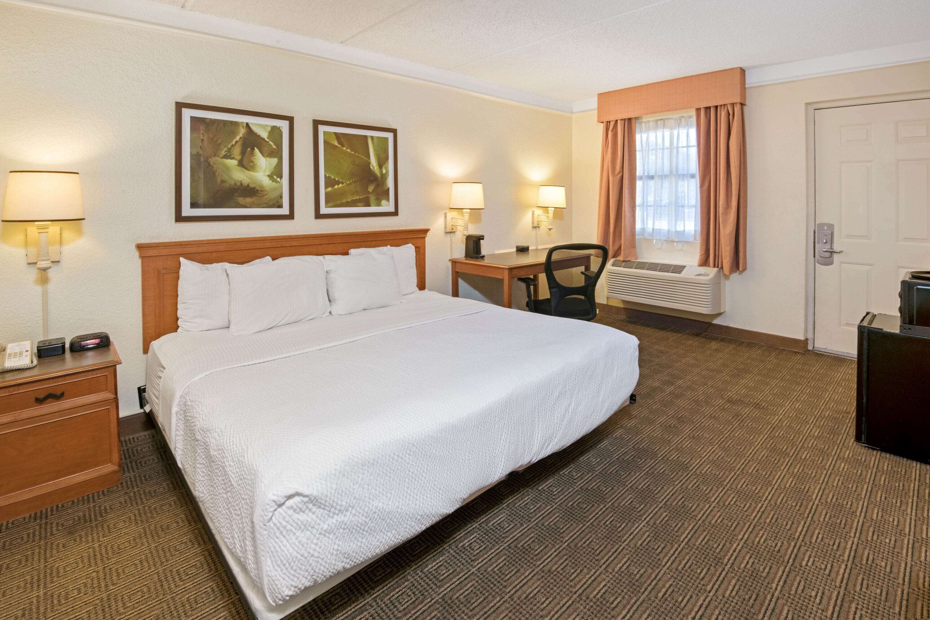 La Quinta Inn by Wyndham San Antonio Market Square