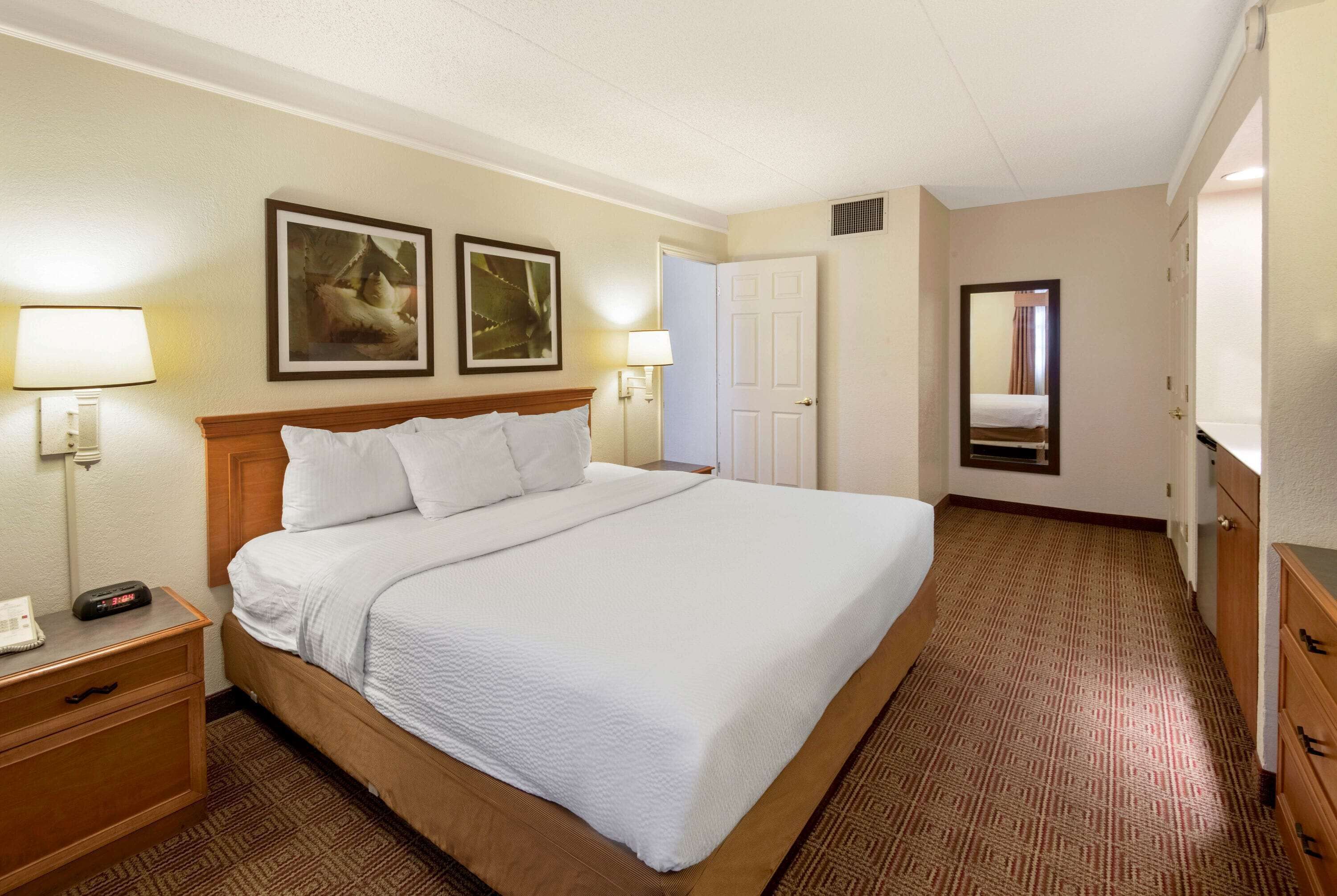 La Quinta Inn by Wyndham San Antonio Market Square