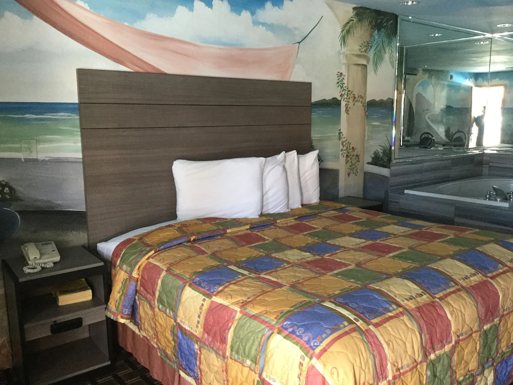 Luxury Inn & Suites Seaworld