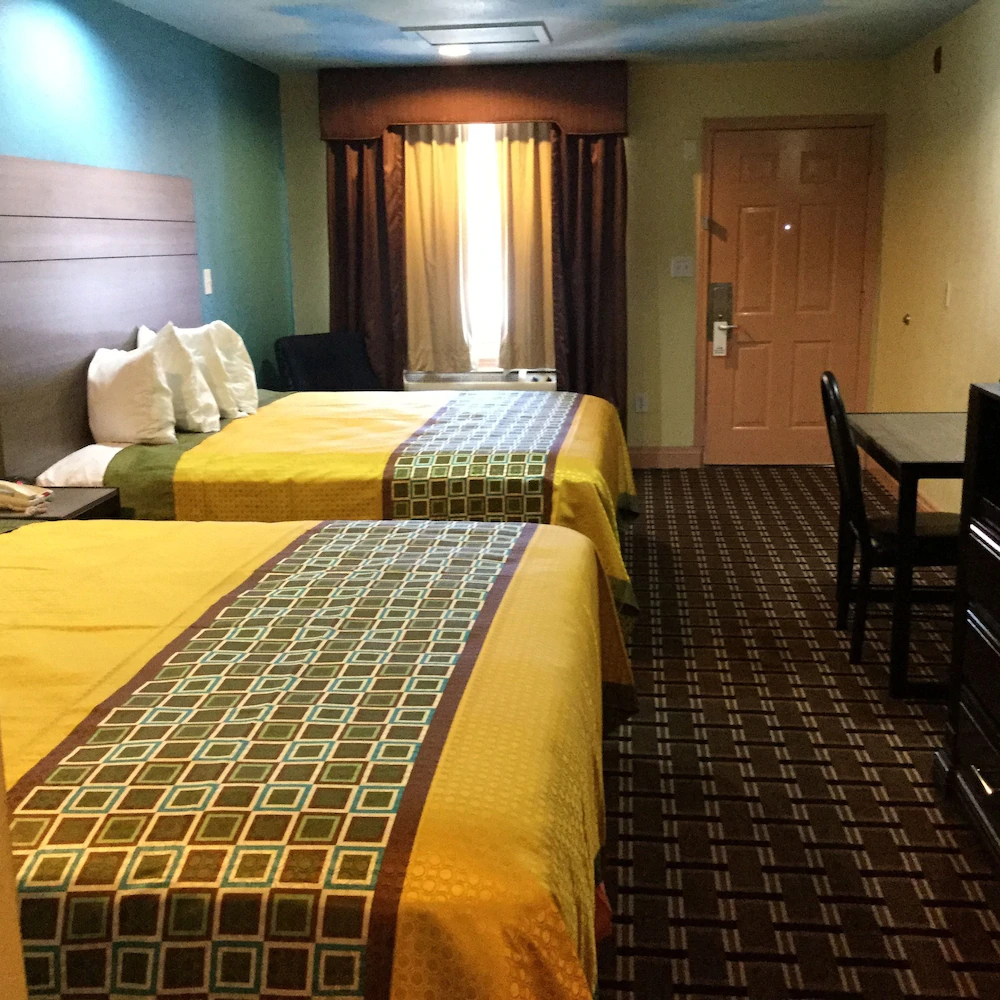 Luxury Inn & Suites Seaworld