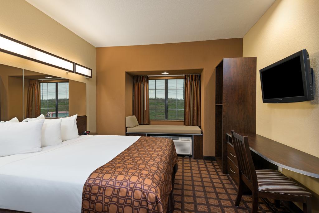SureStay Hotel by Best Western San Antonio West SeaWorld
