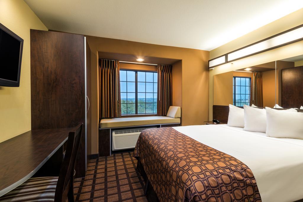 SureStay Hotel by Best Western San Antonio West SeaWorld