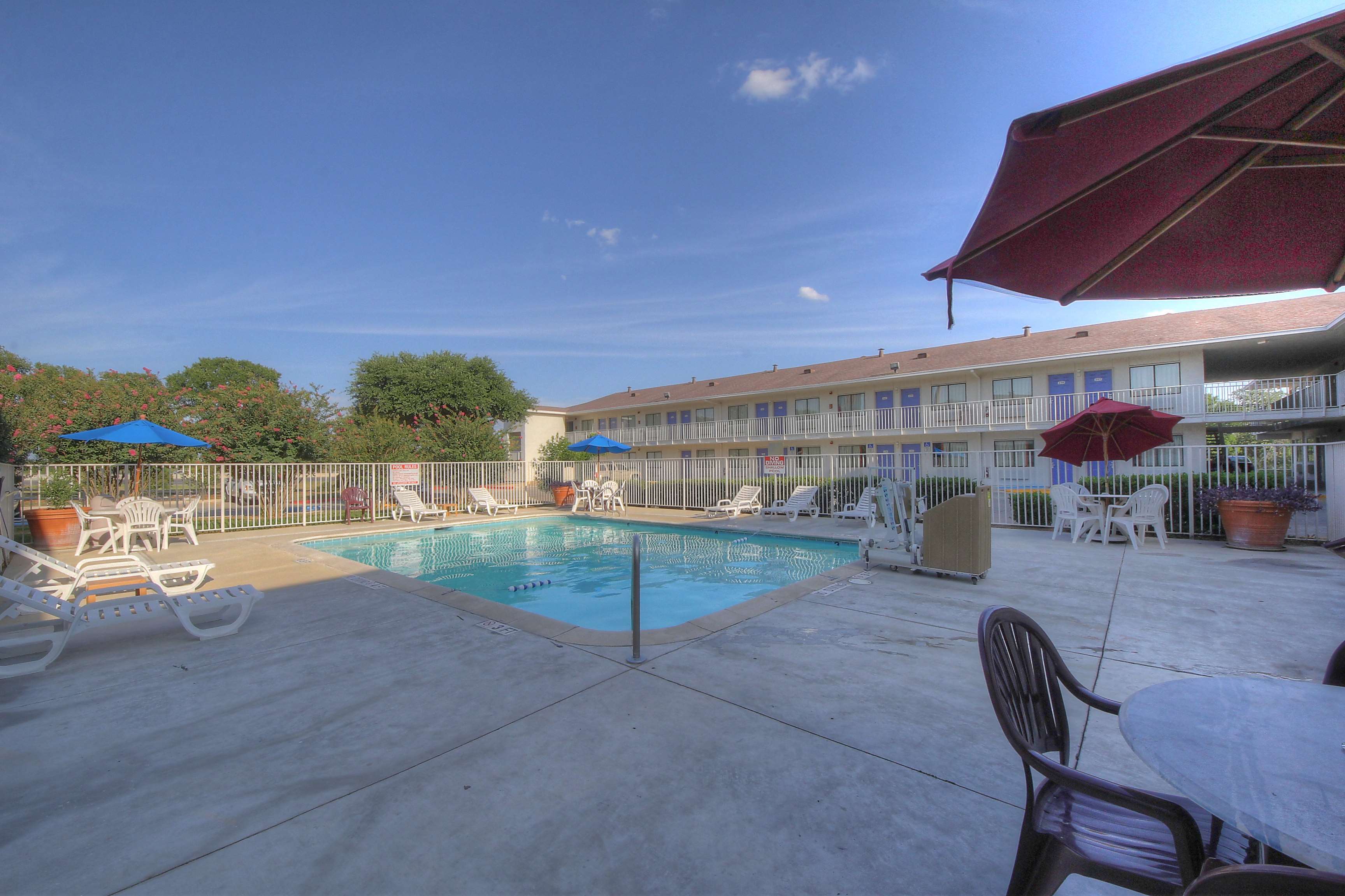 Motel 6 San Antonio - Fiesta