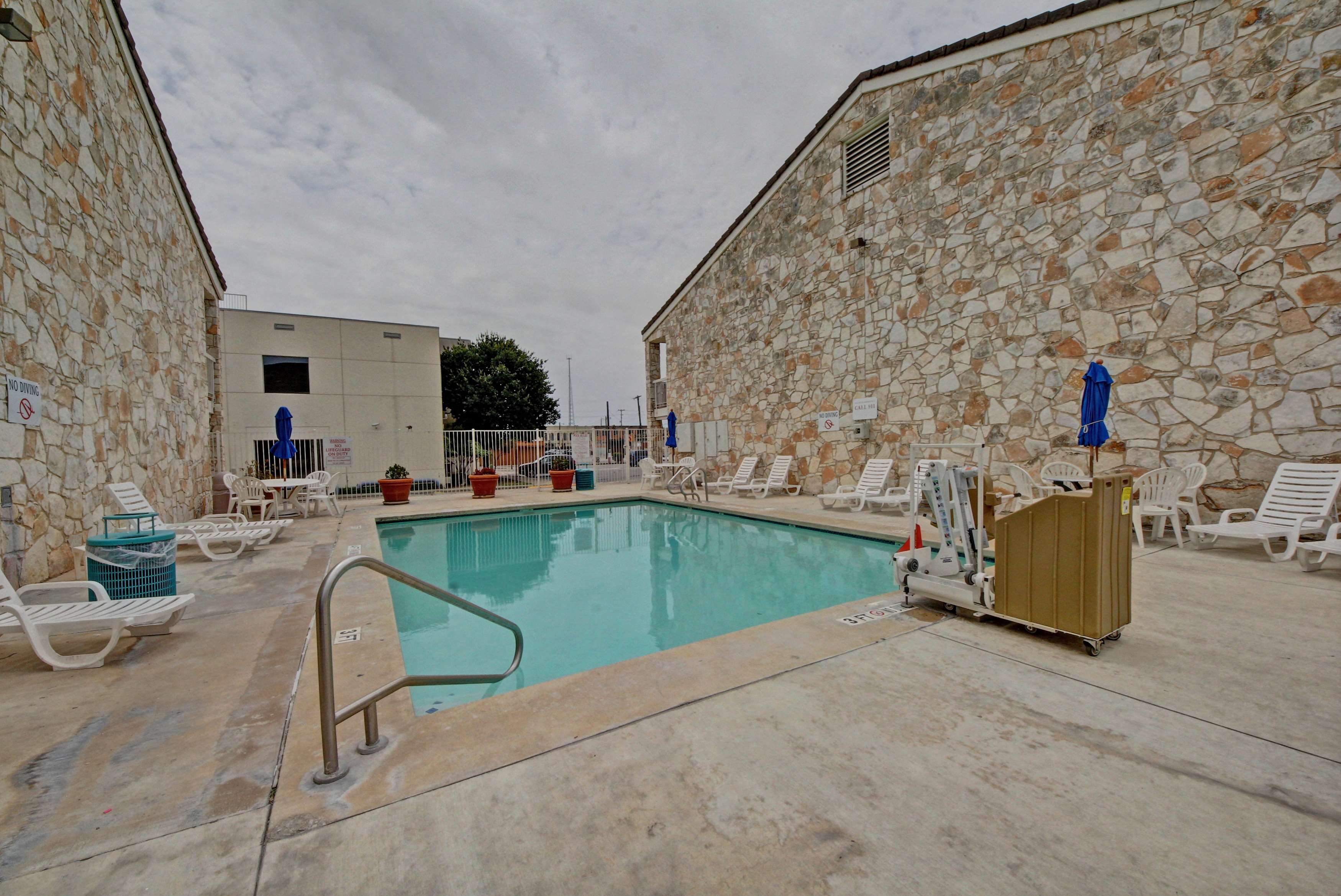 Motel 6 San Antonio Downtown - Market Square