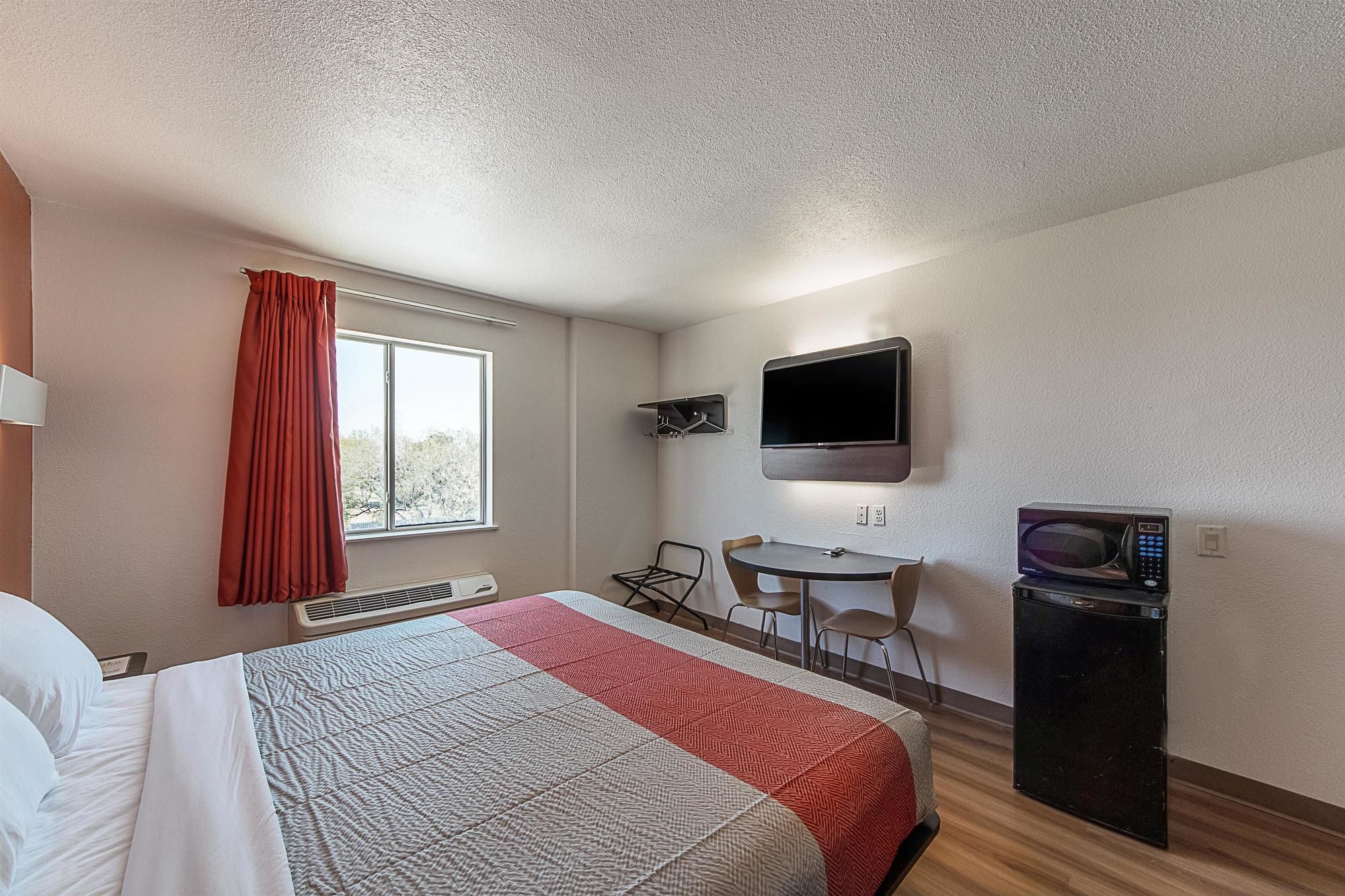 Motel 6 San Antonio Downtown/Alamodome