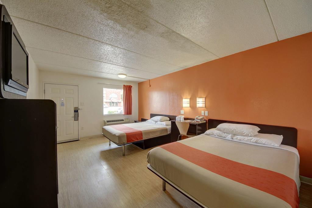 Motel 6 San Antonio Downtown - Market Square