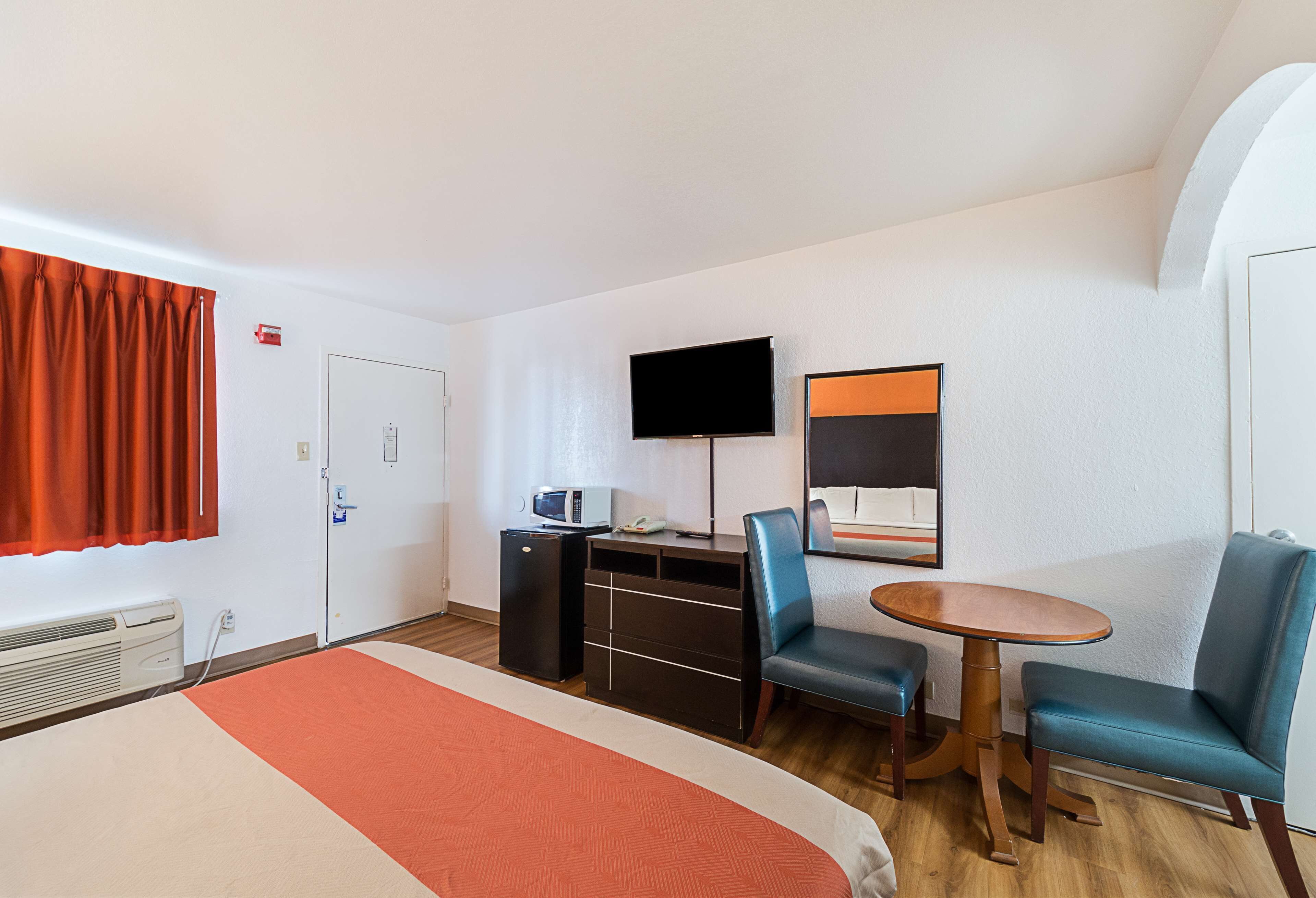 Motel 6 San Antonio I-10 West