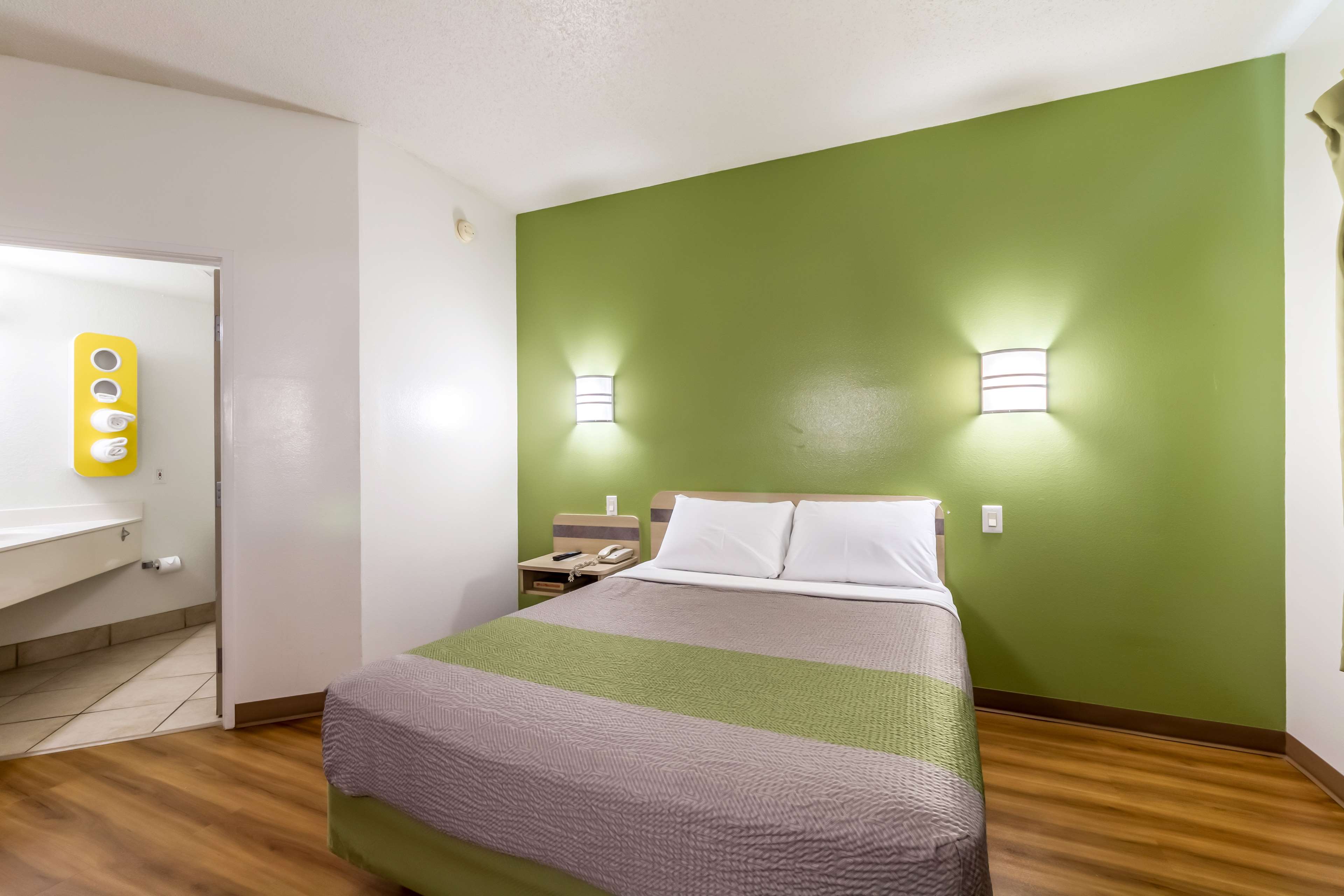 Motel 6 San Antonio South