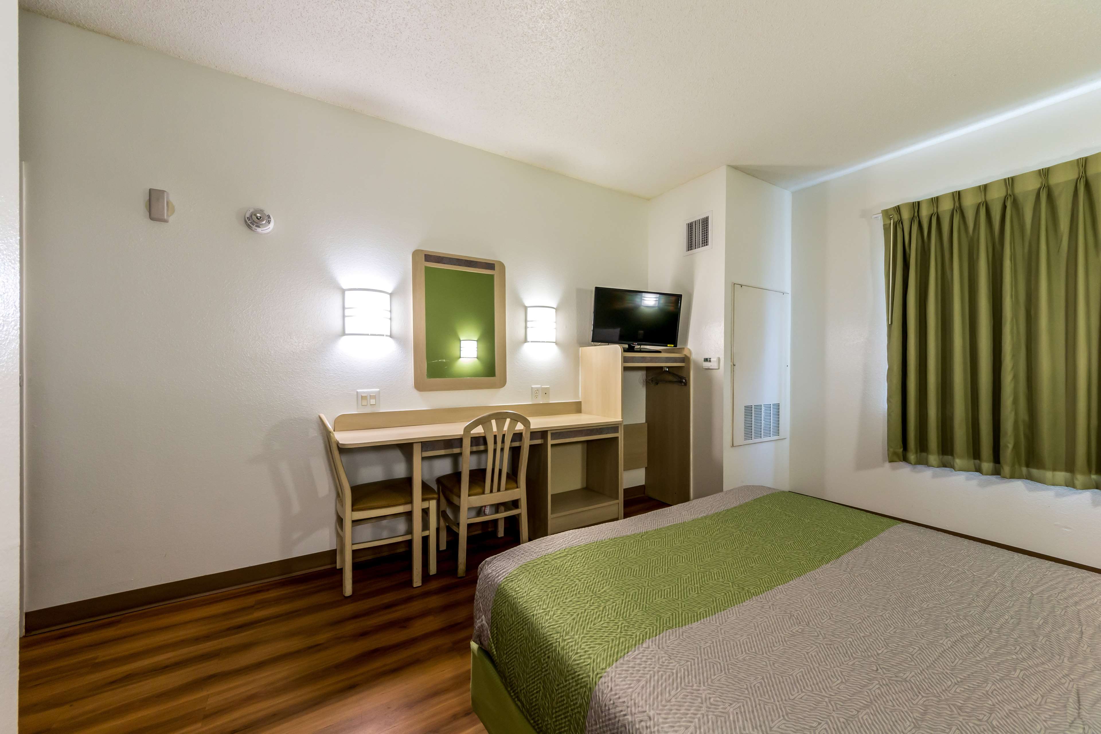Motel 6 San Antonio South