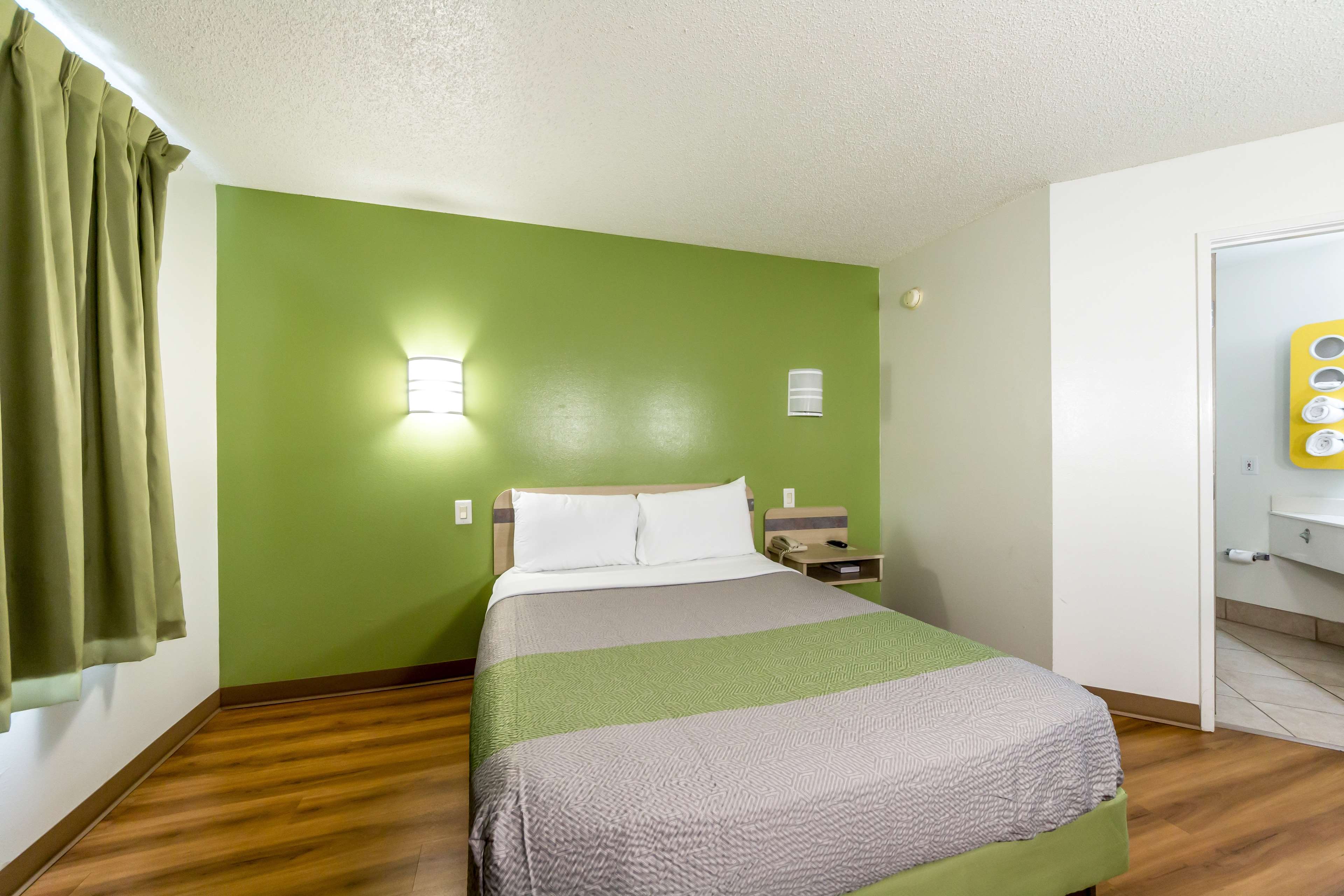 Motel 6 San Antonio South