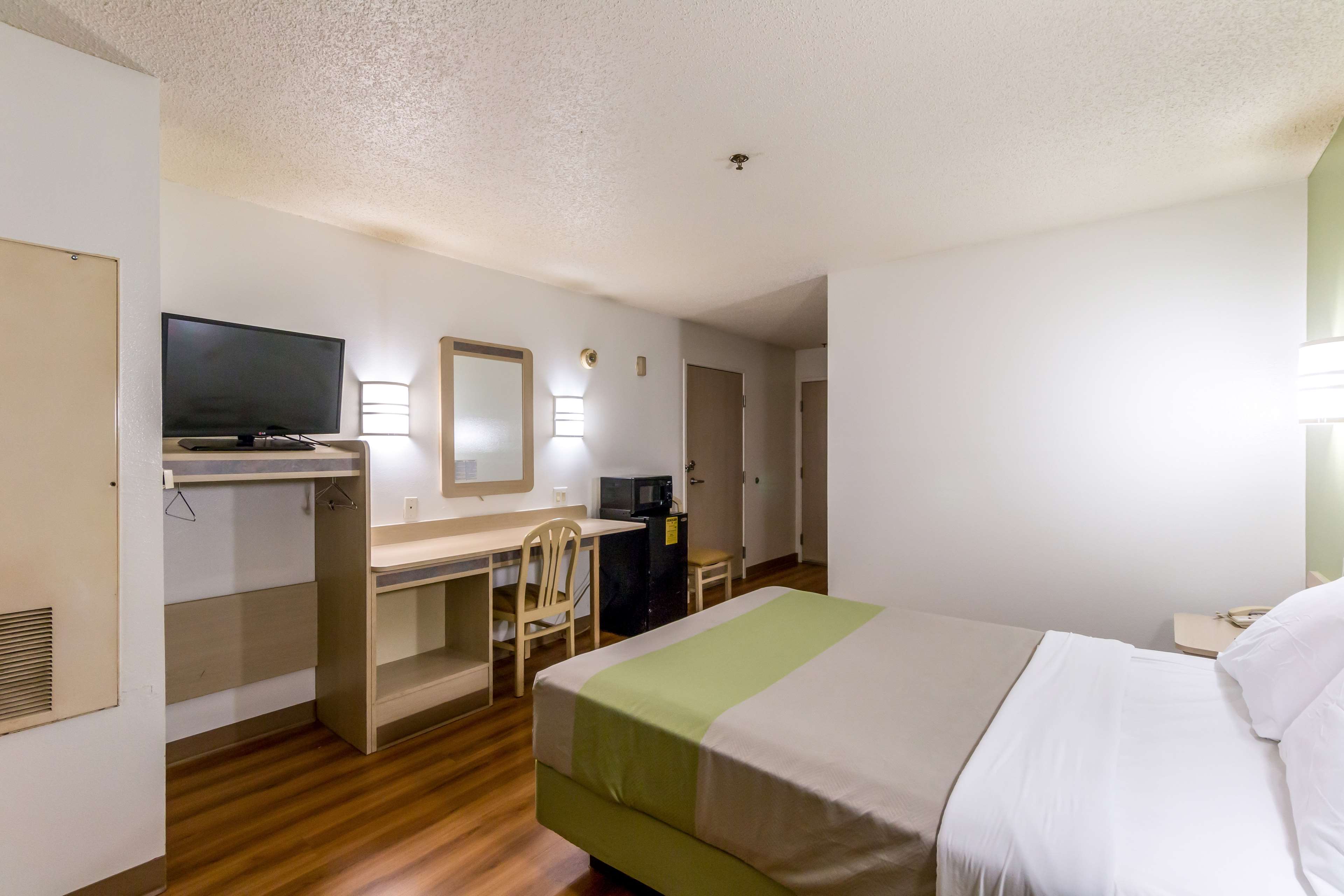 Motel 6 San Antonio South