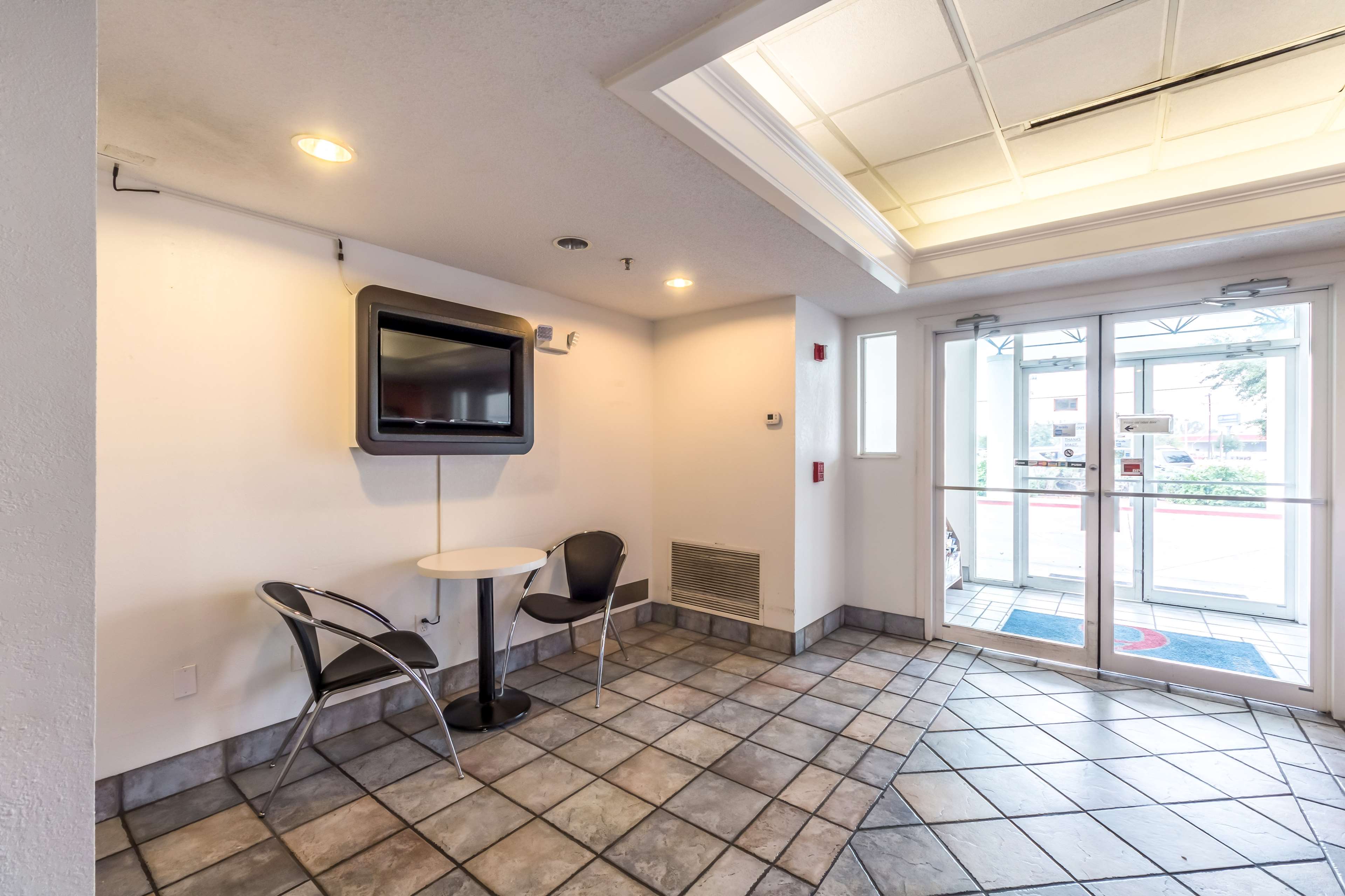 Motel 6 San Antonio South