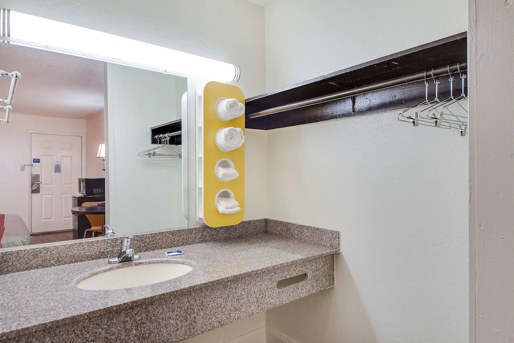 Americas Best Value Inn San Antonio