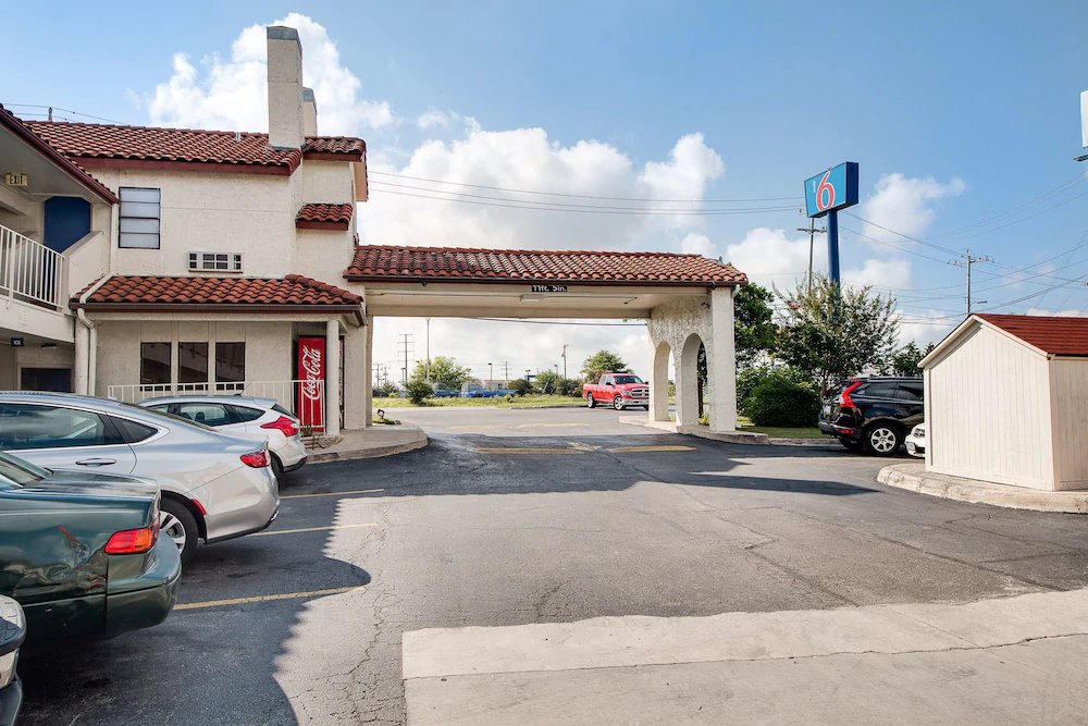 Americas Best Value Inn San Antonio