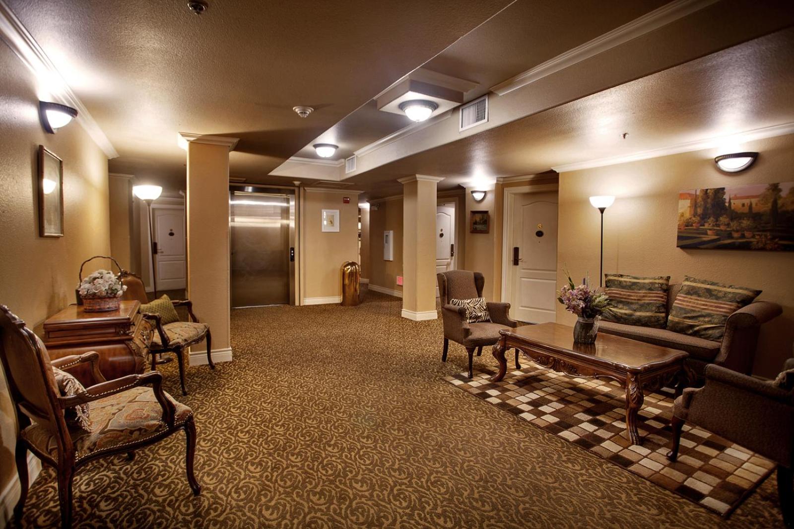 O'Brien Riverwalk Boutique Hotel