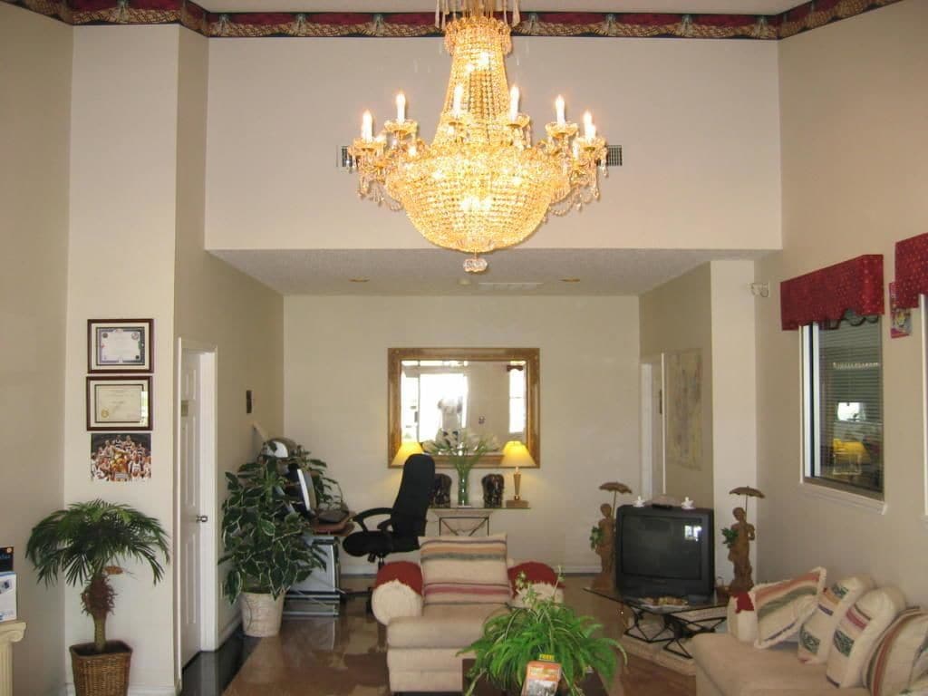 Atria Inn & Suites