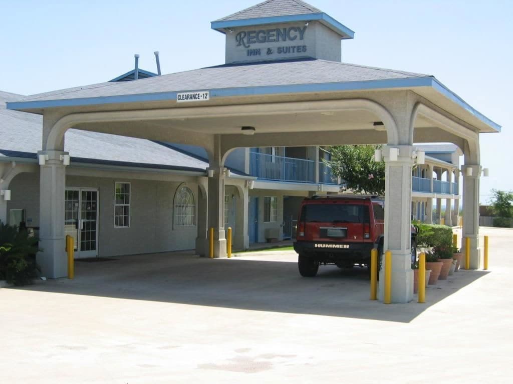Atria Inn & Suites