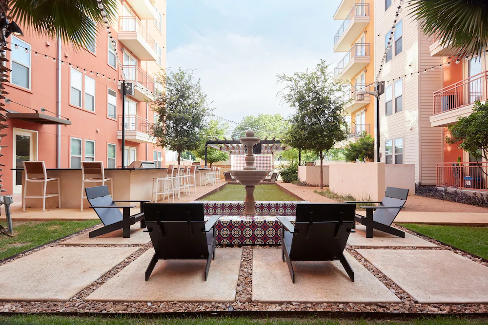 Southtown Apartments by Sonder