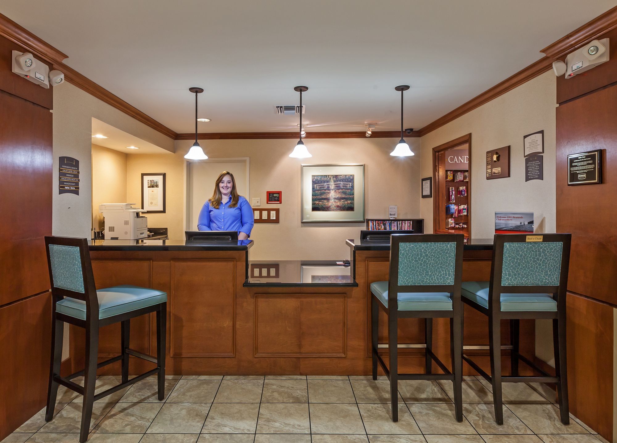 Staybridge Suites Nw Near Six Flags Fiesta