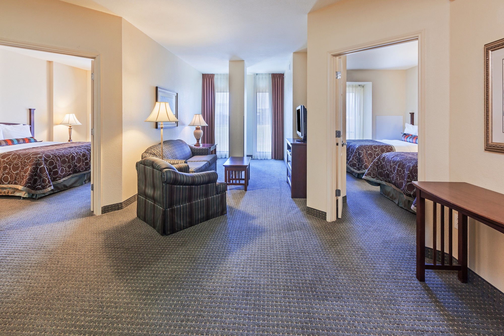 Staybridge Suites San Antonio Downtown Convention Center