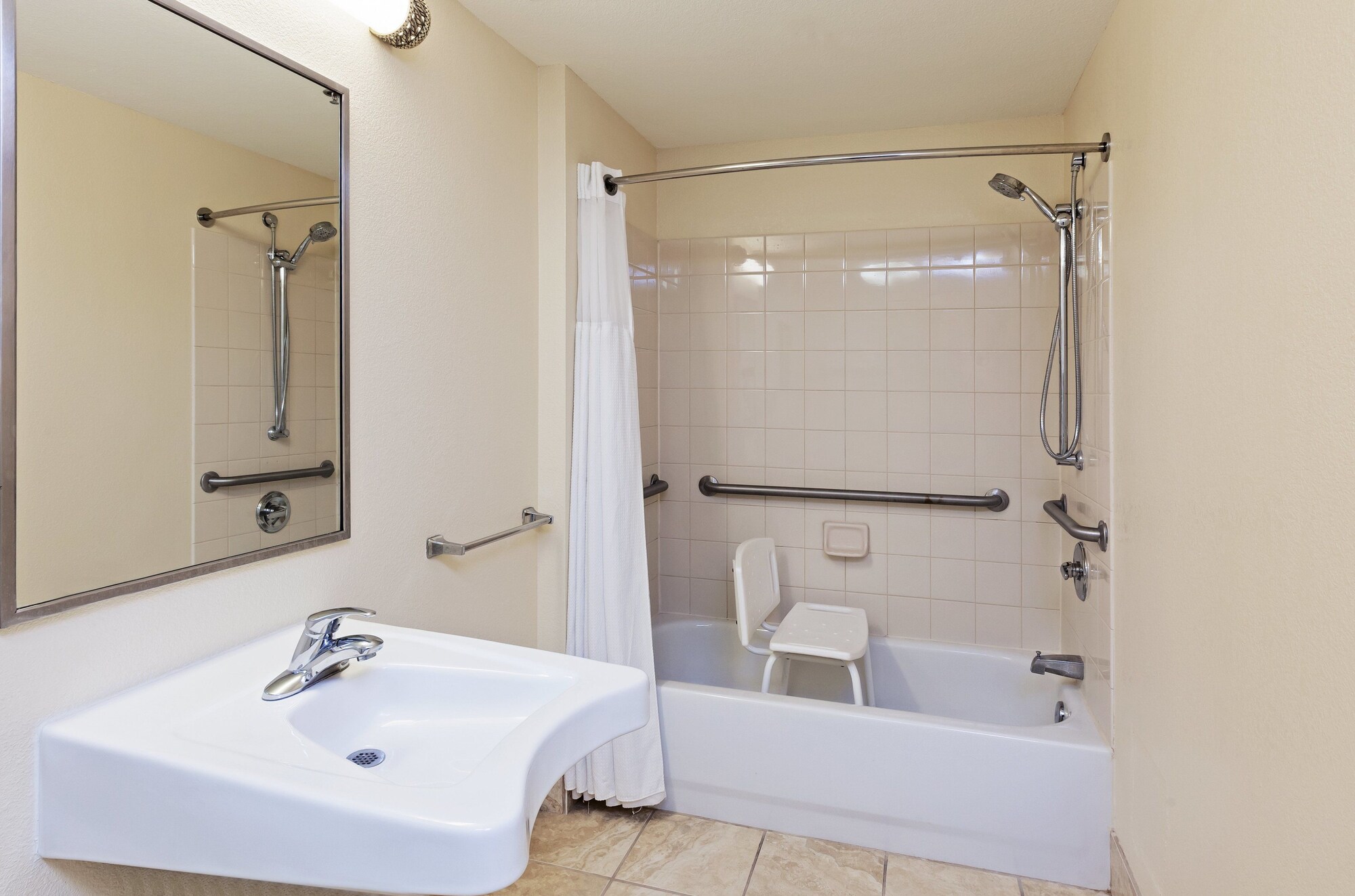 Staybridge Suites San Antonio Downtown Convention Center
