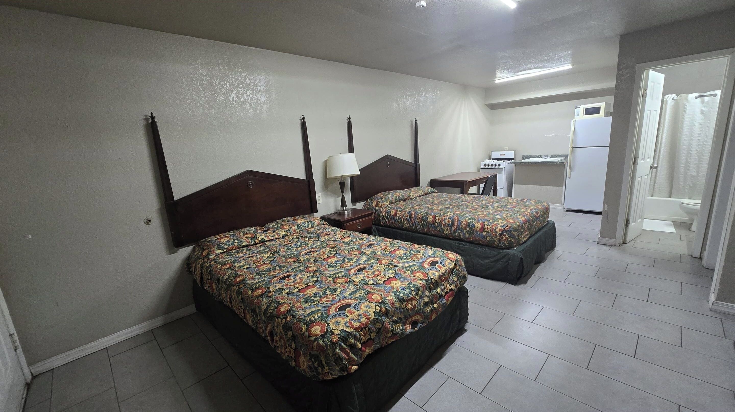 Super 7 Inn By OYO San Antonio NW Medical Center