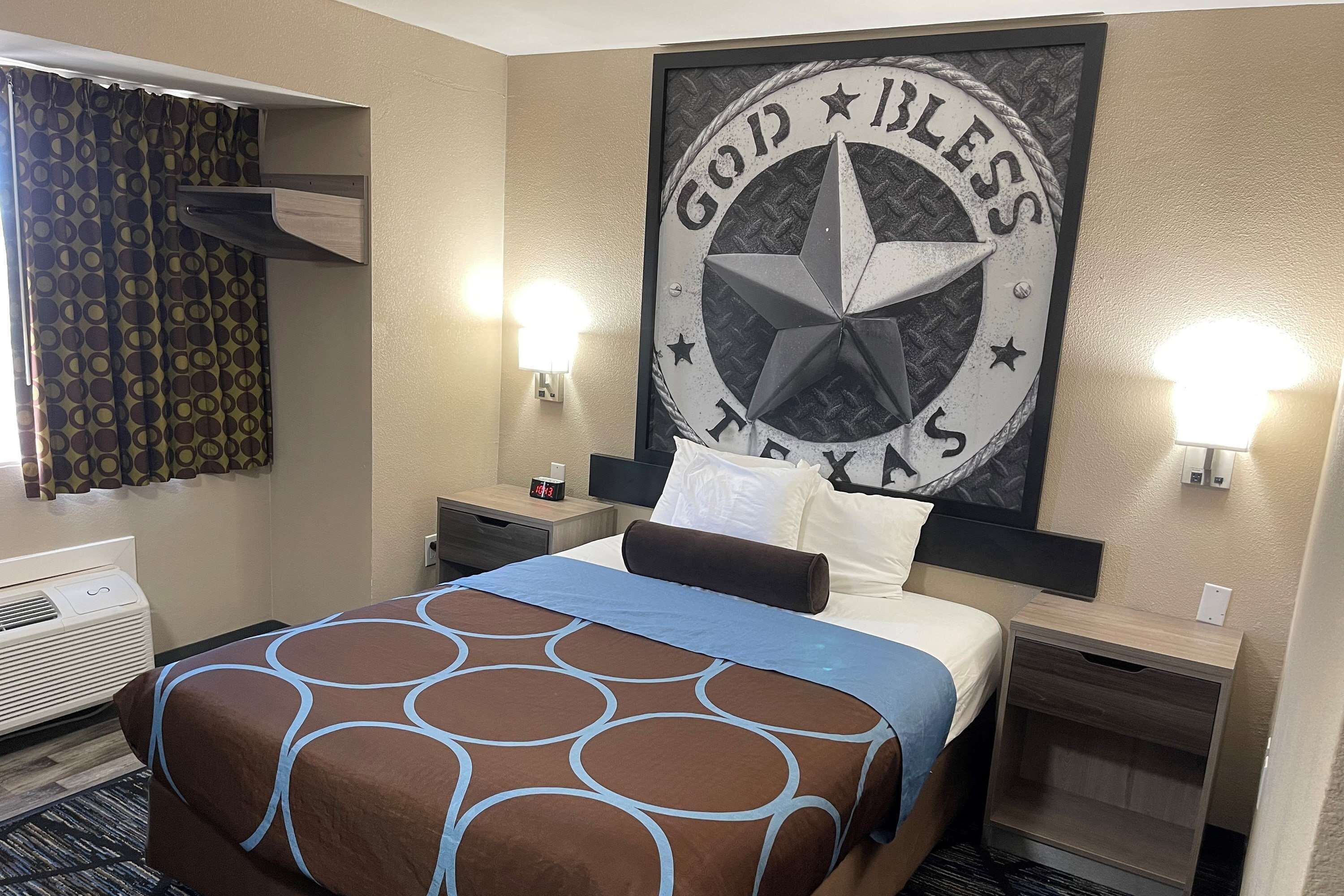 Super 8 by Wyndham San Antonio Downtown Northeast