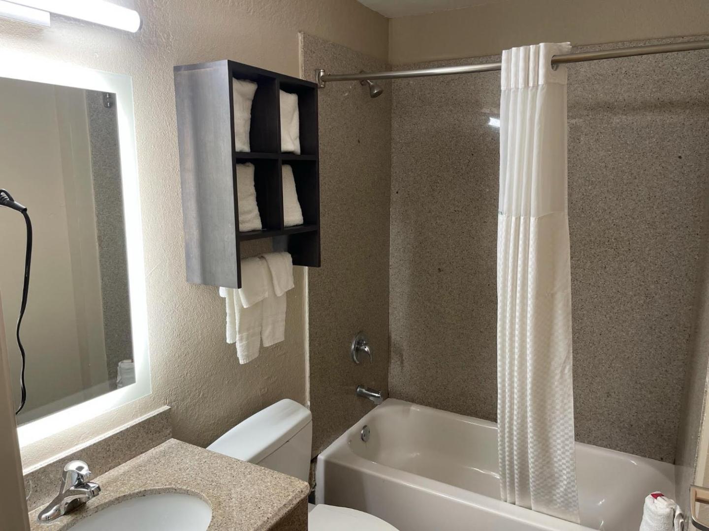 Super 8 by Wyndham San Antonio Downtown Northeast