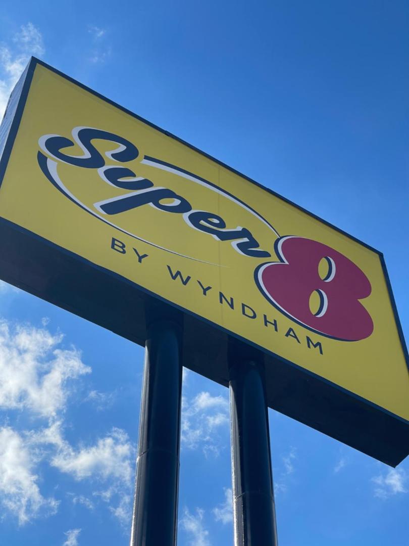 Super 8 by Wyndham San Antonio Downtown Northeast