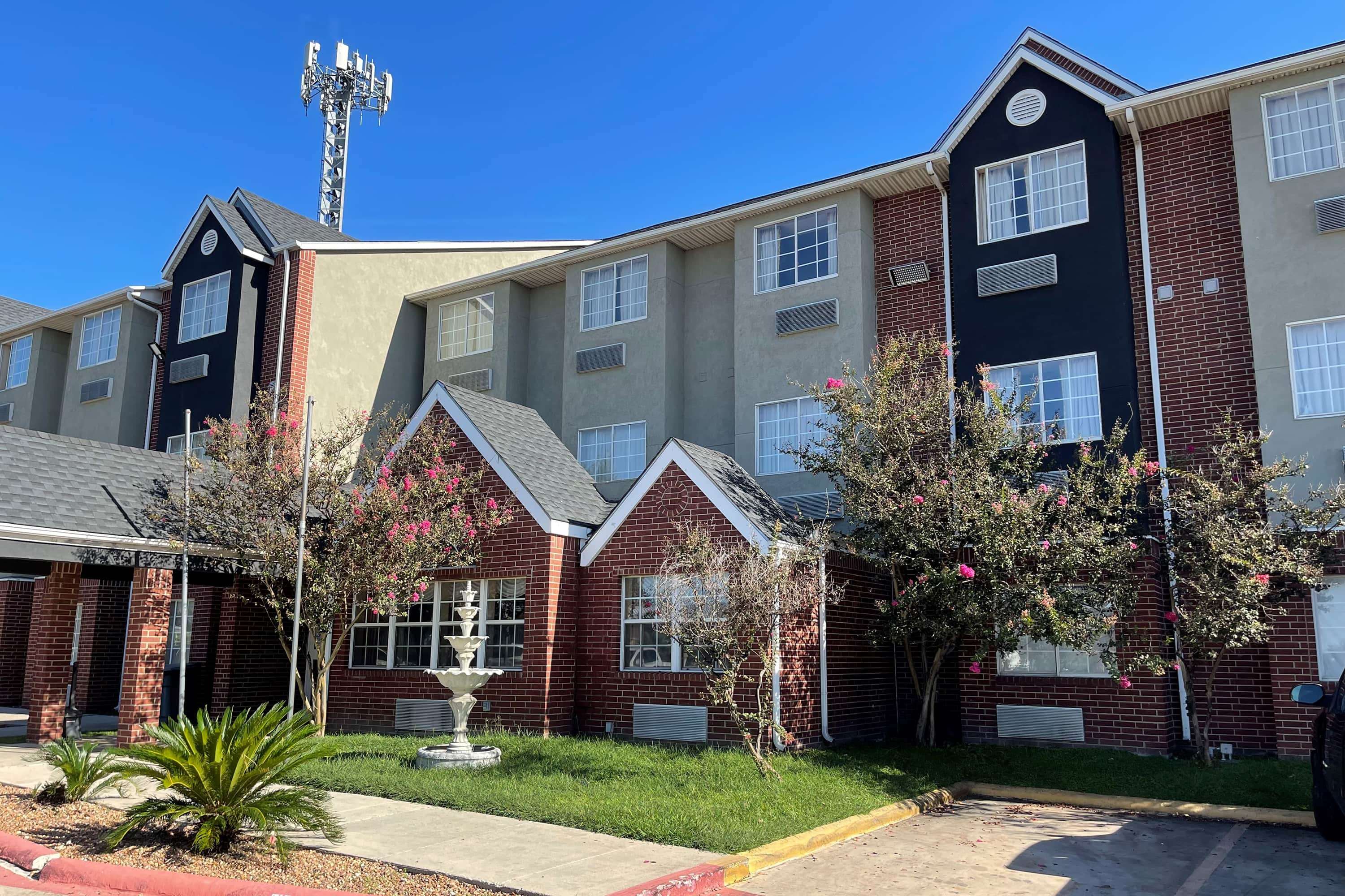 Super 8 by Wyndham San Antonio Downtown Northeast