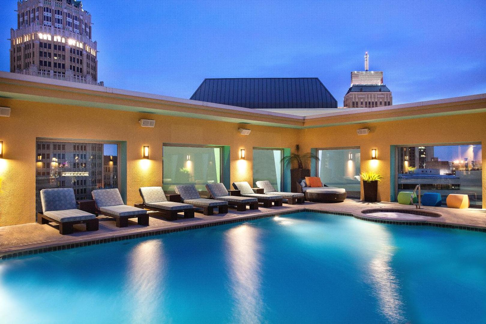 The Hotel Contessa