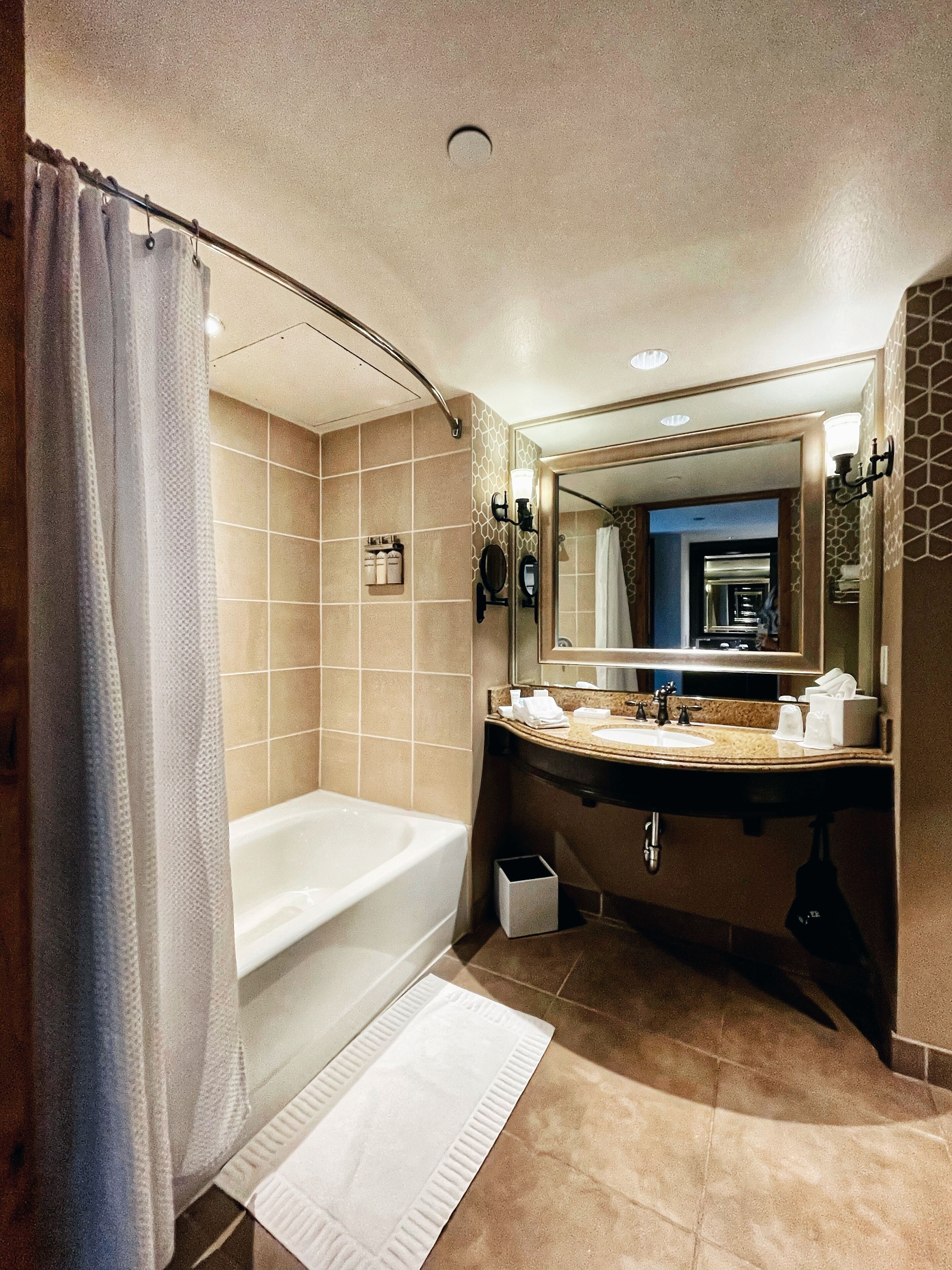 The Hotel Contessa