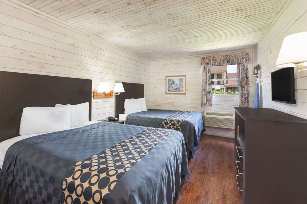 Travelodge Inn & Suites by Wyndham San Antonio Airport
