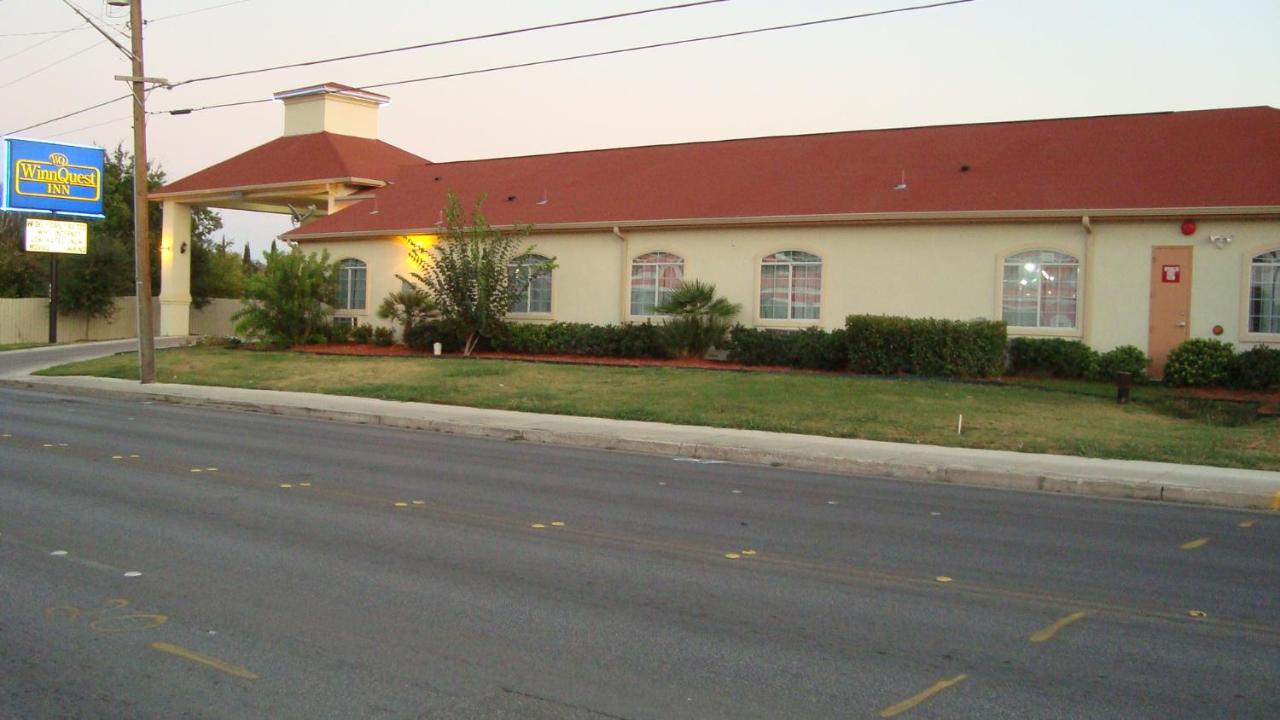 Winnquest Inn