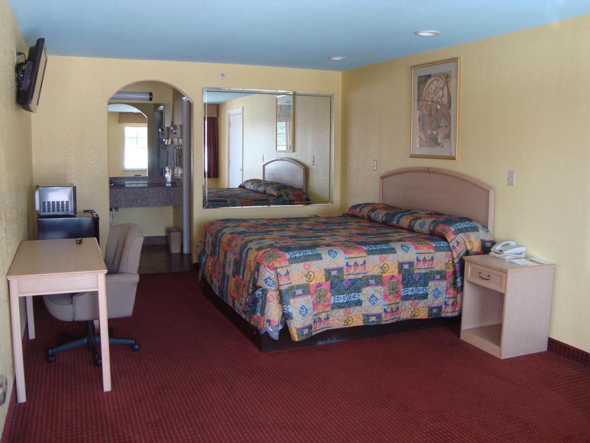 Winnquest Inn